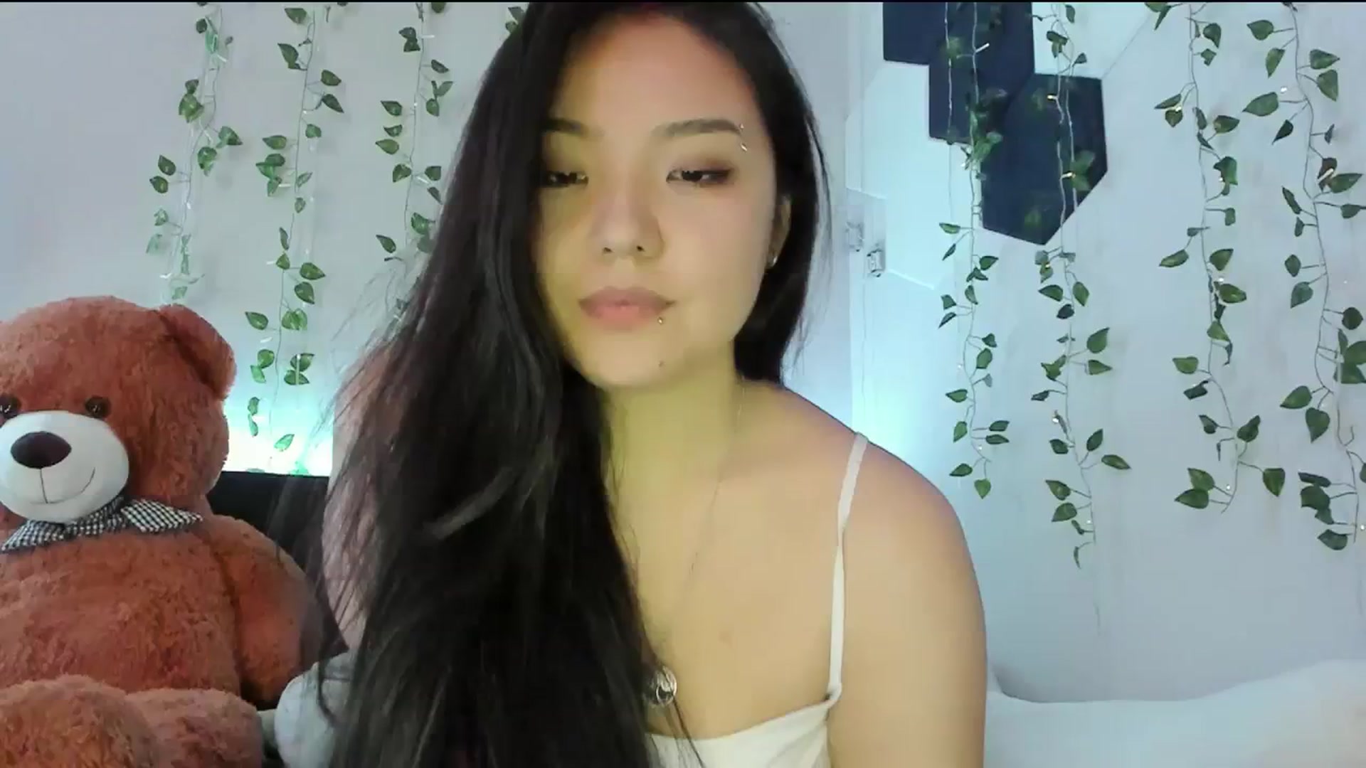 Gallery image thumbnail from Melody__K's myfreecams stream on, 03/08/2024, 06:34 image 8 of 20