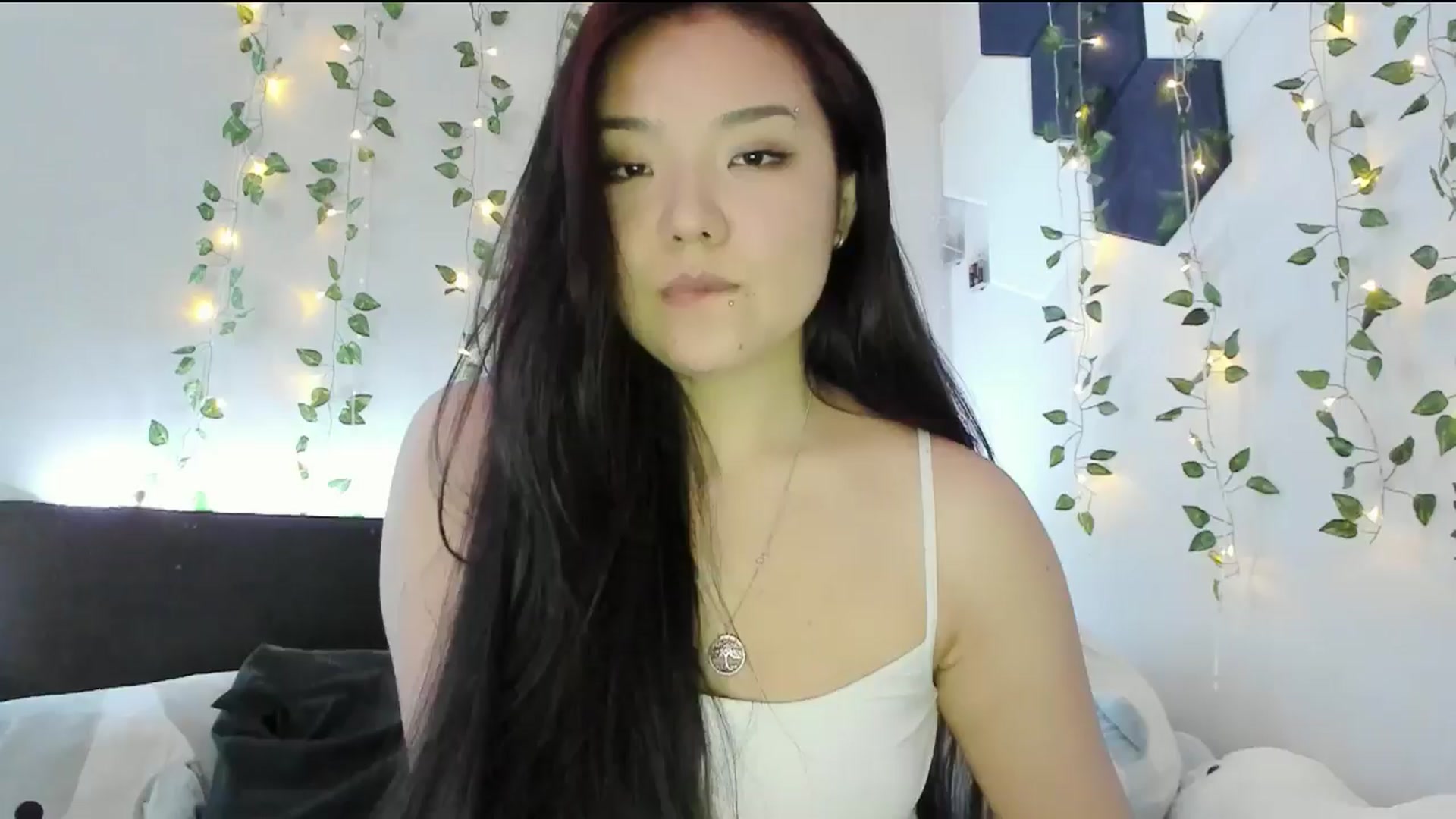 Gallery image thumbnail from Melody__K's myfreecams stream on, 05/10/2024, 04:55 image 13 of 20