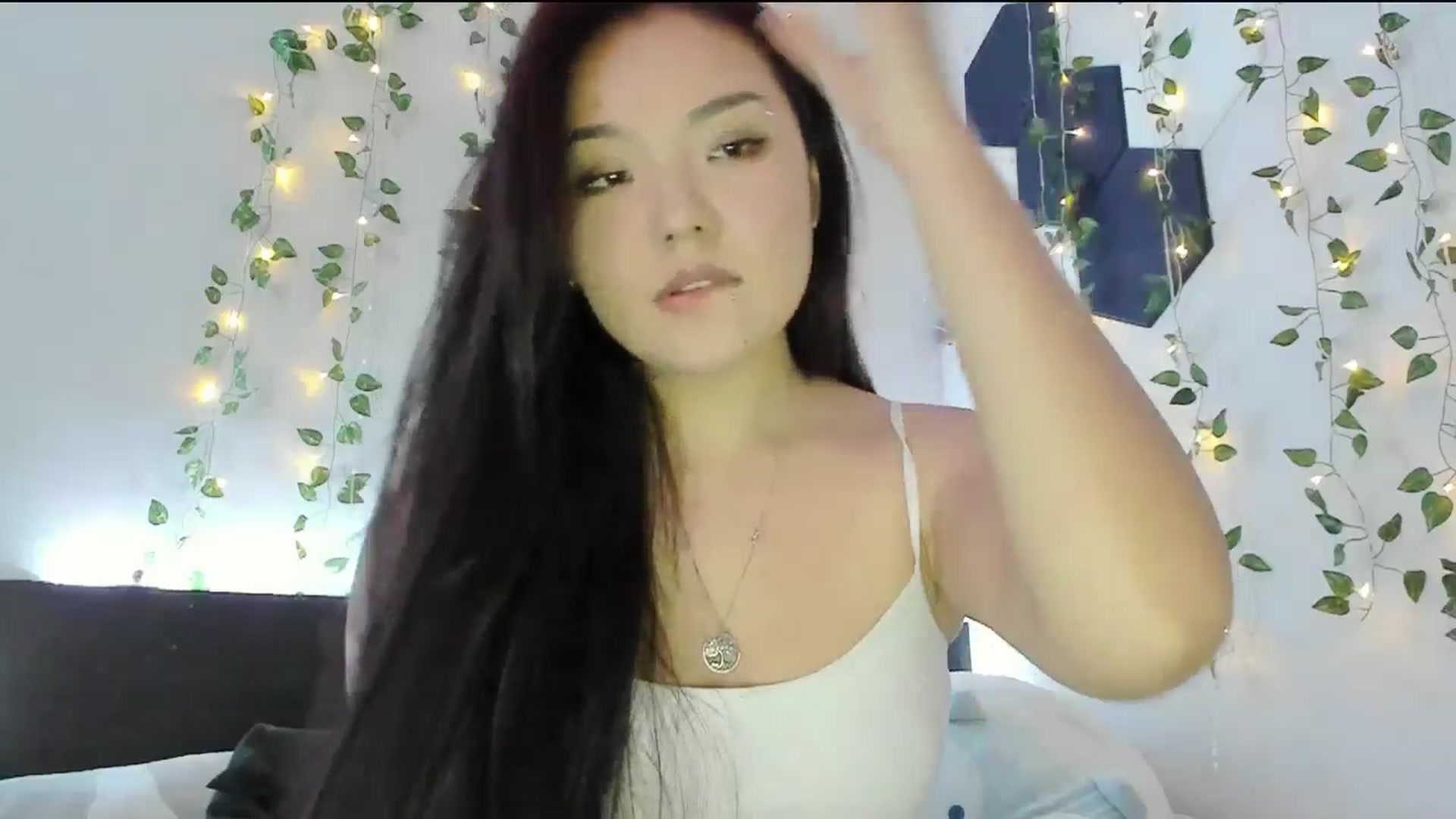 Gallery image thumbnail from Melody__K's myfreecams stream on, 05/10/2024, 04:55 image 6 of 20