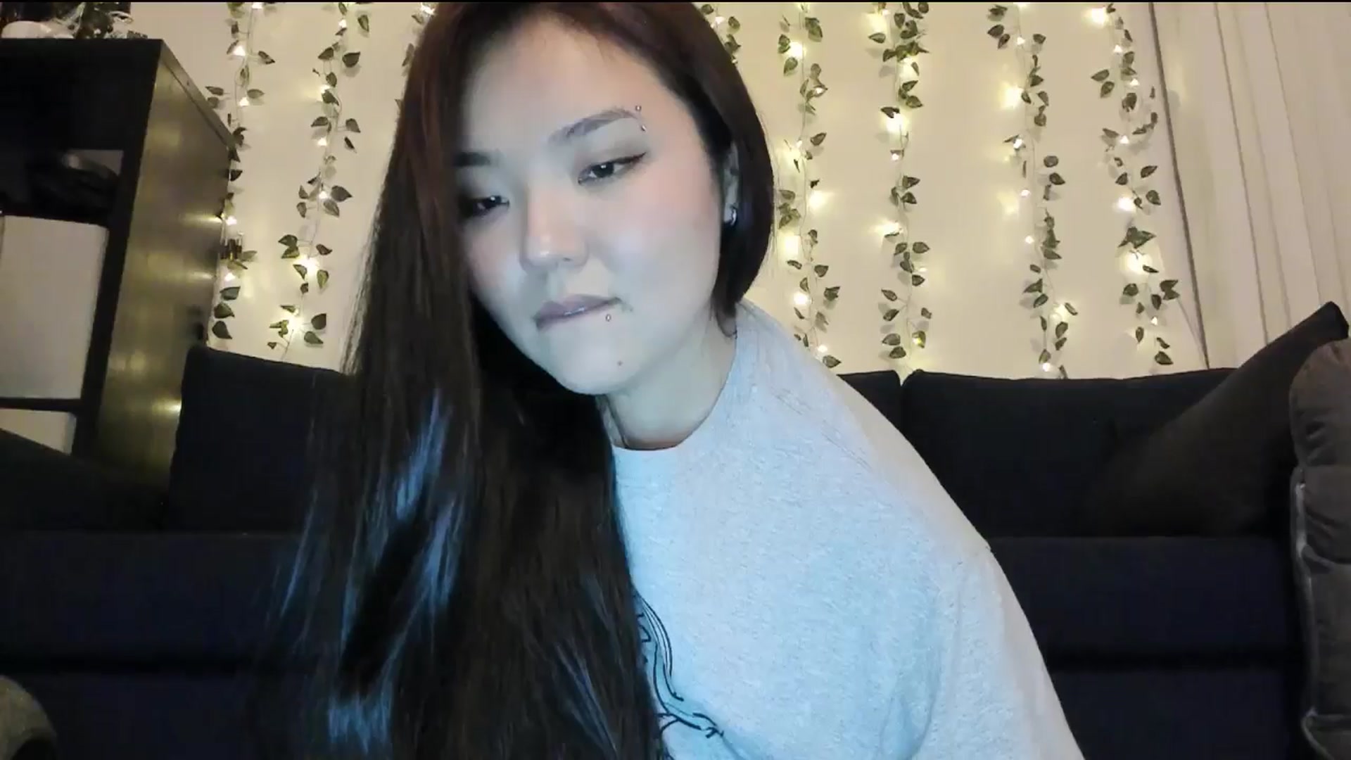 Gallery image thumbnail from Melody__K's myfreecams stream on, 05/31/2024, 06:19 image 6 of 20