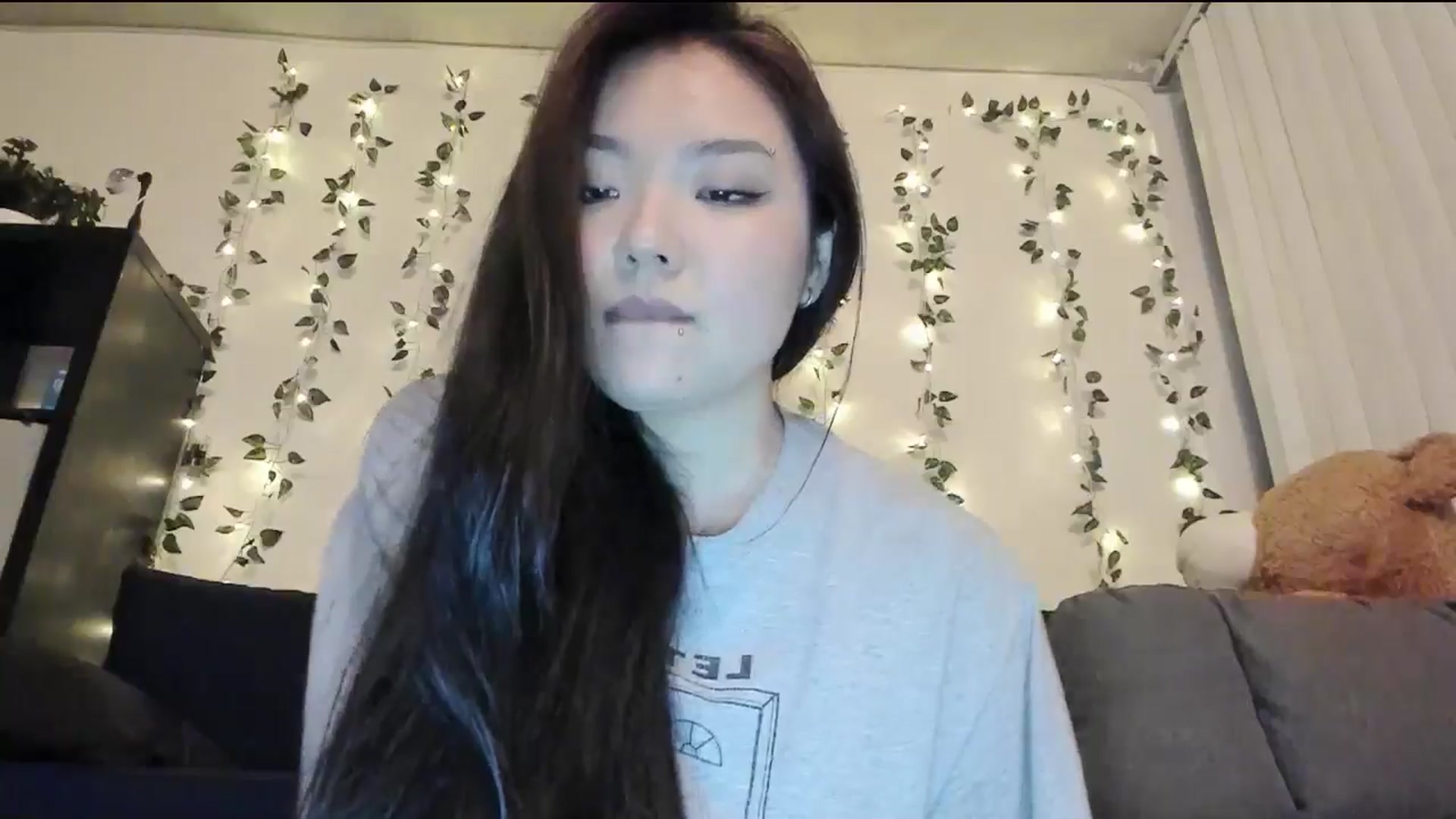 Gallery image thumbnail from Melody__K's myfreecams stream on, 06/05/2024, 05:32 image 10 of 20