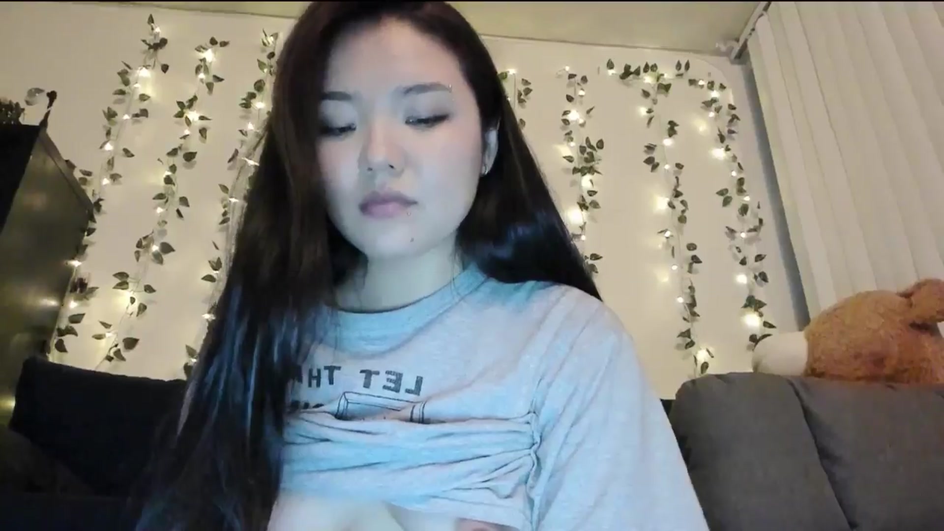 Gallery image thumbnail from Melody__K's myfreecams stream on, 06/05/2024, 05:32 image 18 of 20