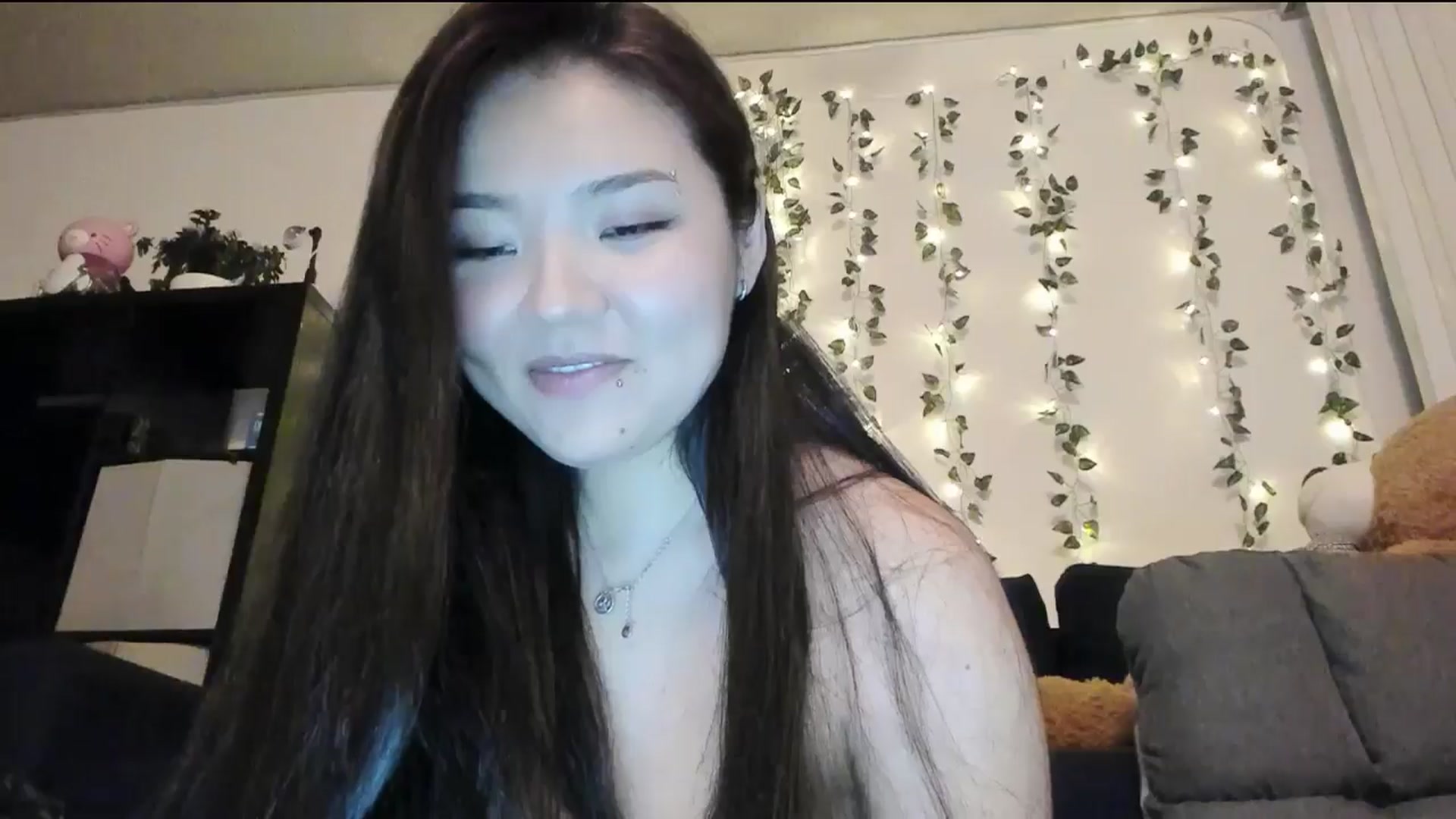 Gallery image thumbnail from Melody__K's myfreecams stream on, 06/05/2024, 07:15 image 13 of 20