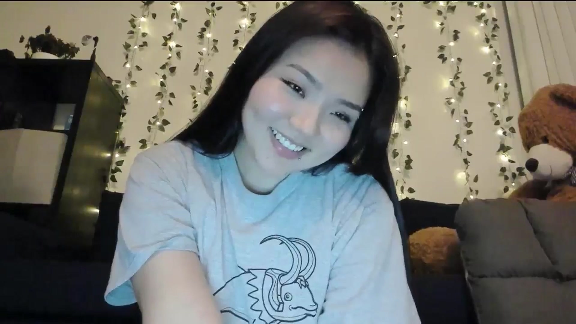 Gallery image thumbnail from Melody__K's myfreecams stream on, 06/16/2024, 07:04 image 3 of 20
