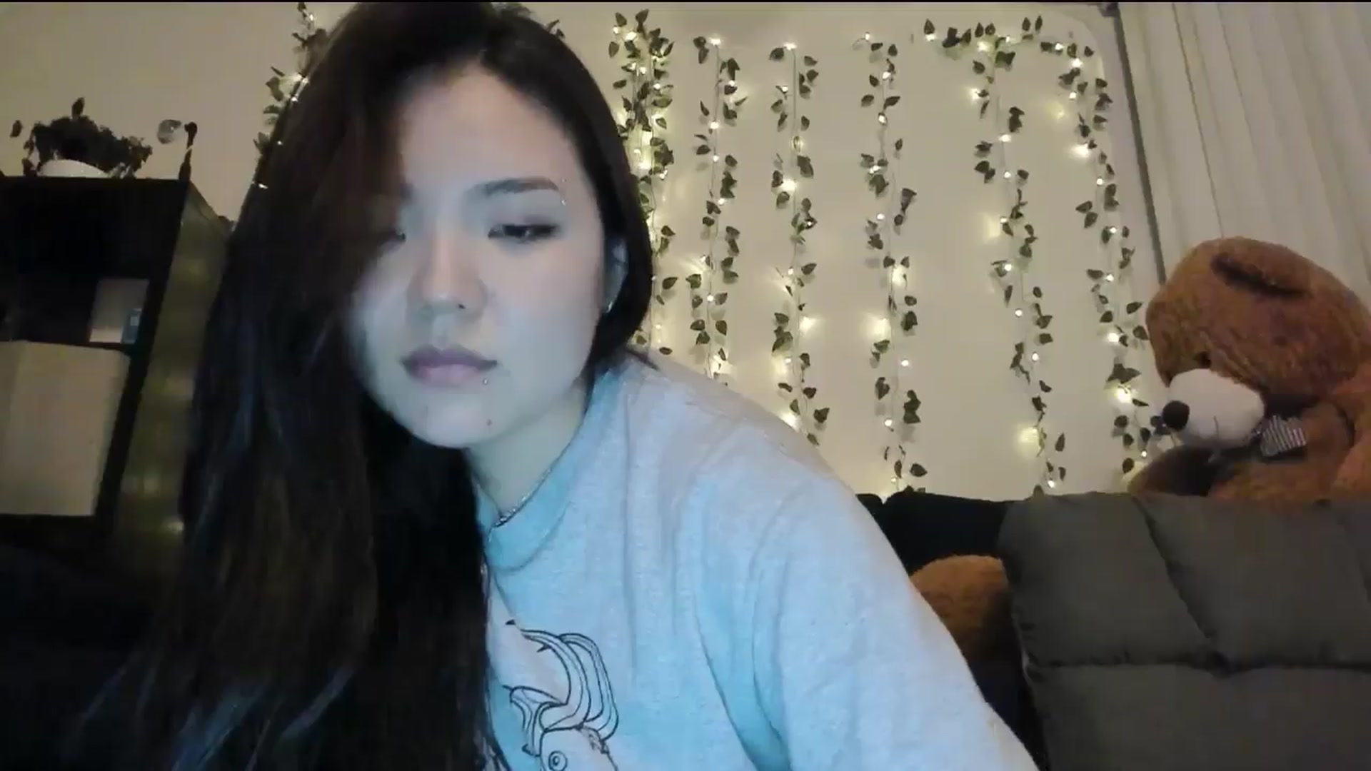 Gallery image thumbnail from Melody__K's myfreecams stream on, 06/16/2024, 07:04 image 19 of 20