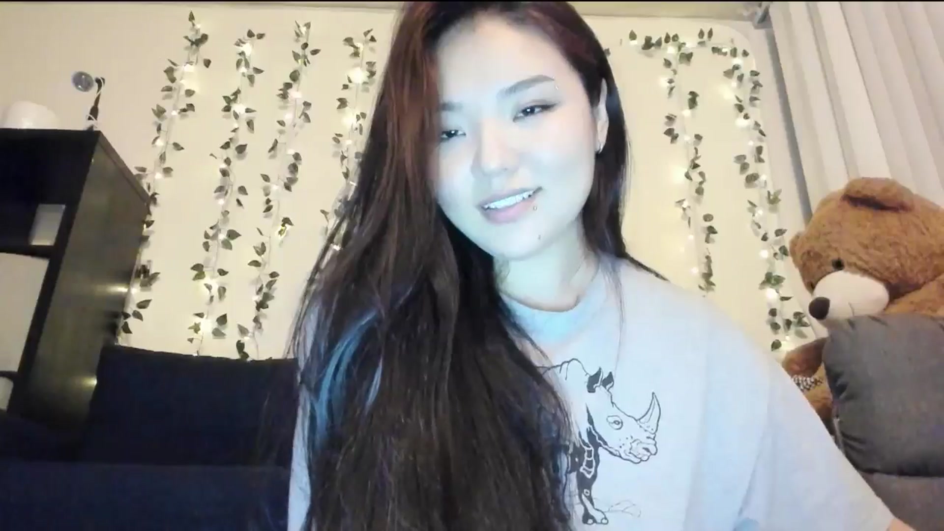 Gallery image thumbnail from Melody__K's myfreecams stream on, 07/15/2024, 07:18 image 3 of 20