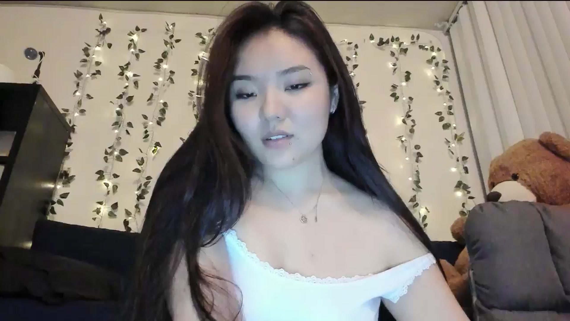 Gallery image thumbnail from Melody__K's myfreecams stream on, 07/16/2024, 06:59 image 5 of 20