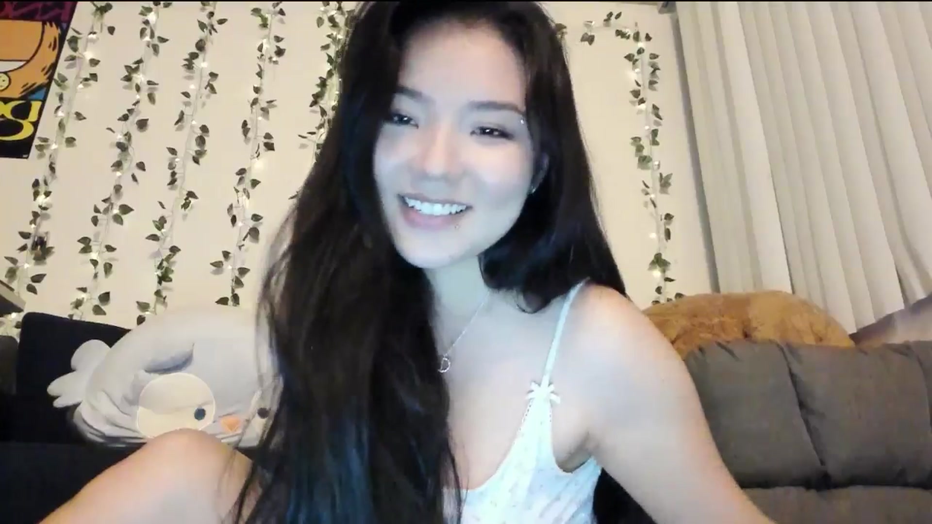 Gallery image thumbnail from Melody__K's myfreecams stream on, 09/12/2024, 06:59 image 2 of 20