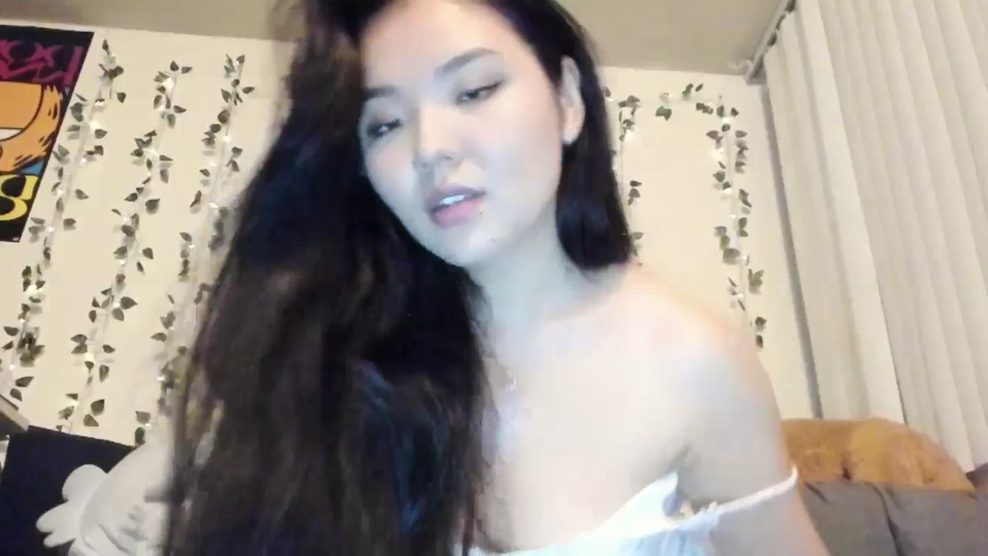Gallery image thumbnail from Melody__K's myfreecams stream on, 09/12/2024, 08:23 image 6 of 20