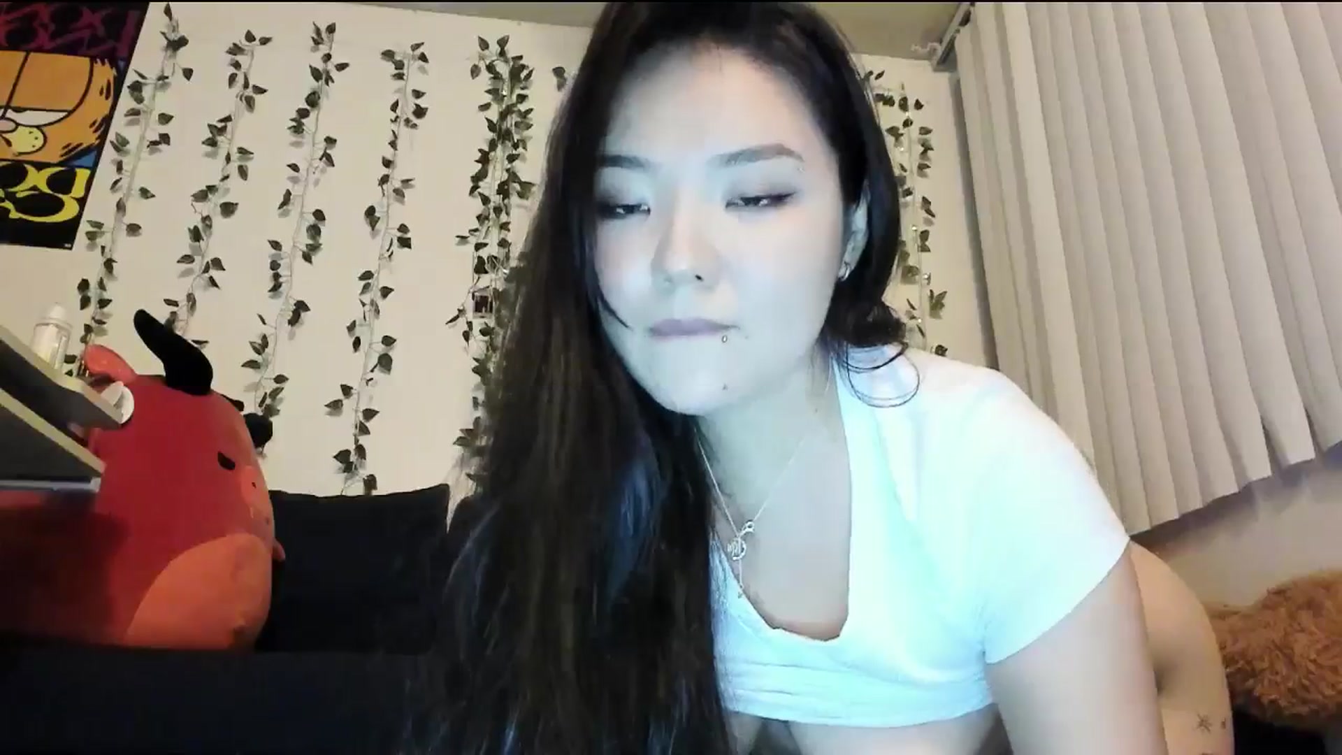 Gallery image thumbnail from Melody__K's myfreecams stream on, 10/16/2024, 06:59 image 13 of 20