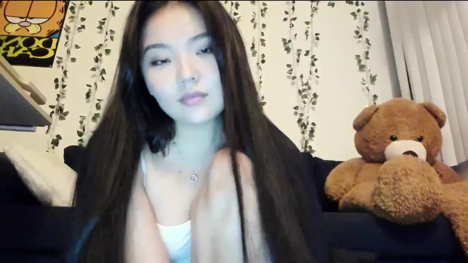 Gallery image thumbnail from Melody__K's myfreecams stream on, 10/23/2024, 07:15 image 6 of 20