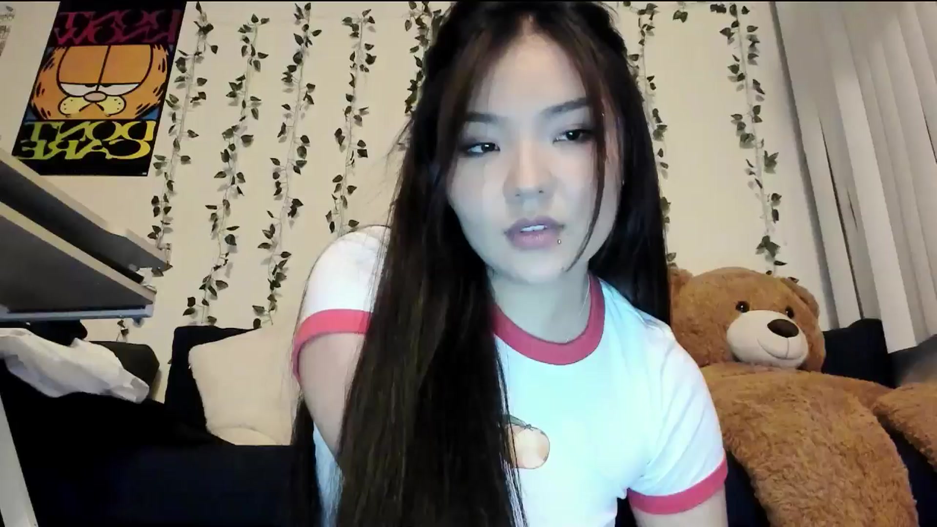 Gallery image thumbnail from Melody__K's myfreecams stream on, 10/31/2024, 09:28 image 1 of 20