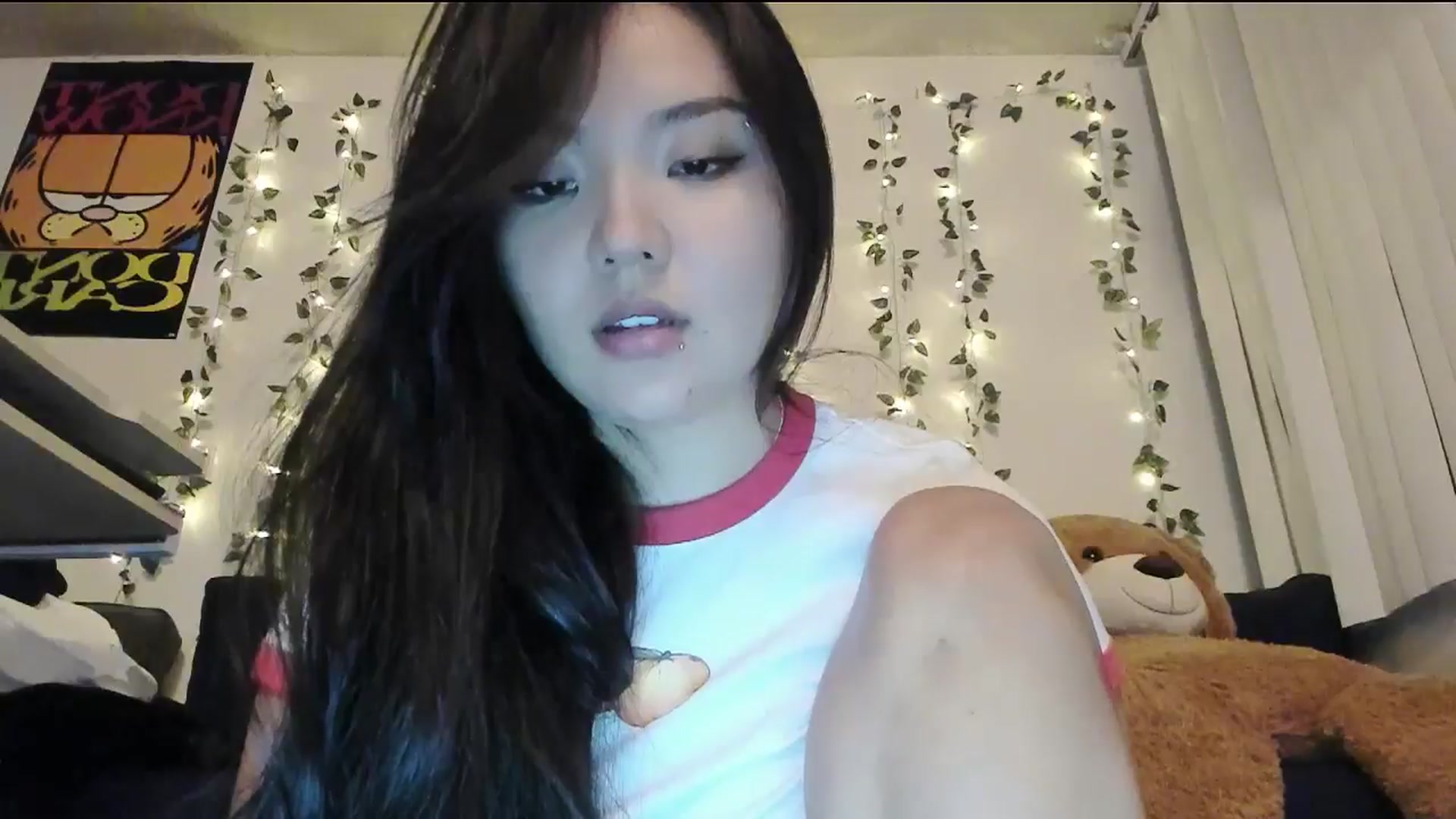 Gallery image thumbnail from Melody__K's myfreecams stream on, 10/31/2024, 09:49 image 10 of 20