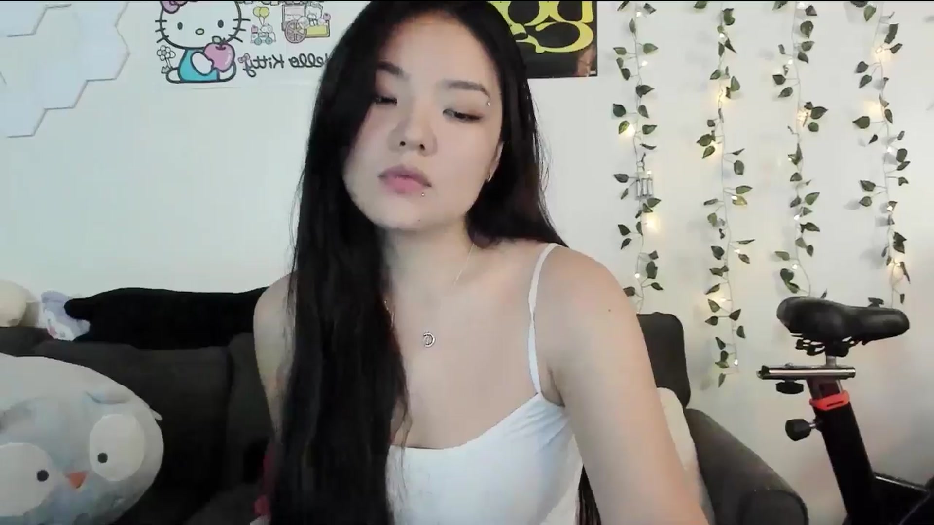 Gallery image thumbnail from Melody__K's myfreecams stream on, 11/12/2024, 09:04 image 17 of 20