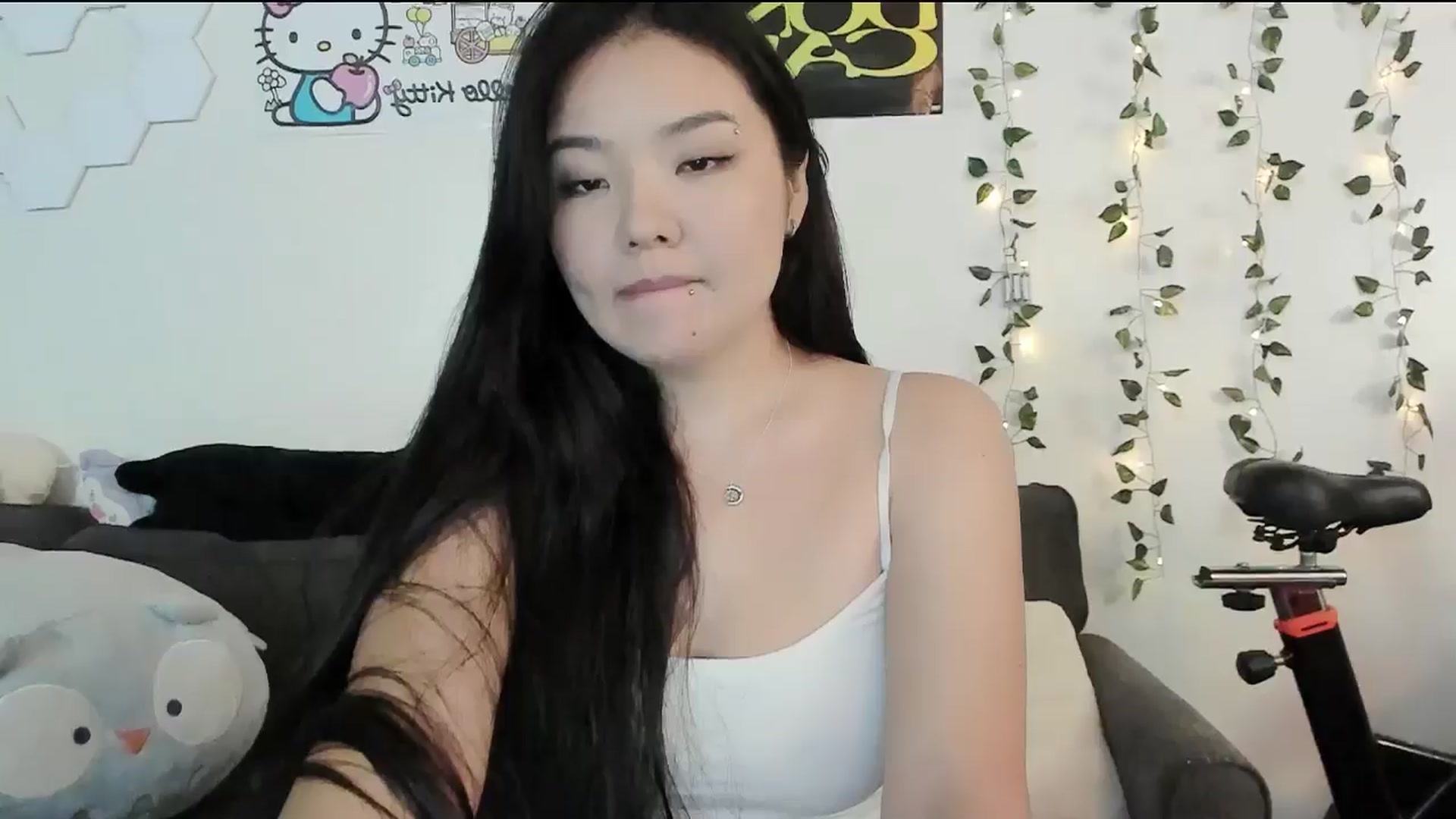 Gallery image thumbnail from Melody__K's myfreecams stream on, 11/12/2024, 09:04 image 13 of 20