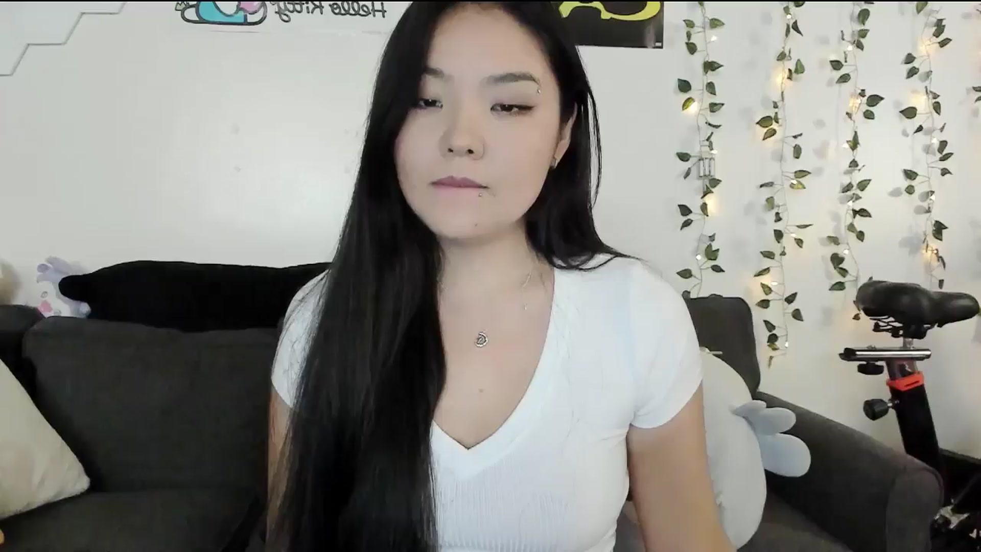 Gallery image thumbnail from Melody__K's myfreecams stream on, 11/15/2024, 10:32 image 19 of 20