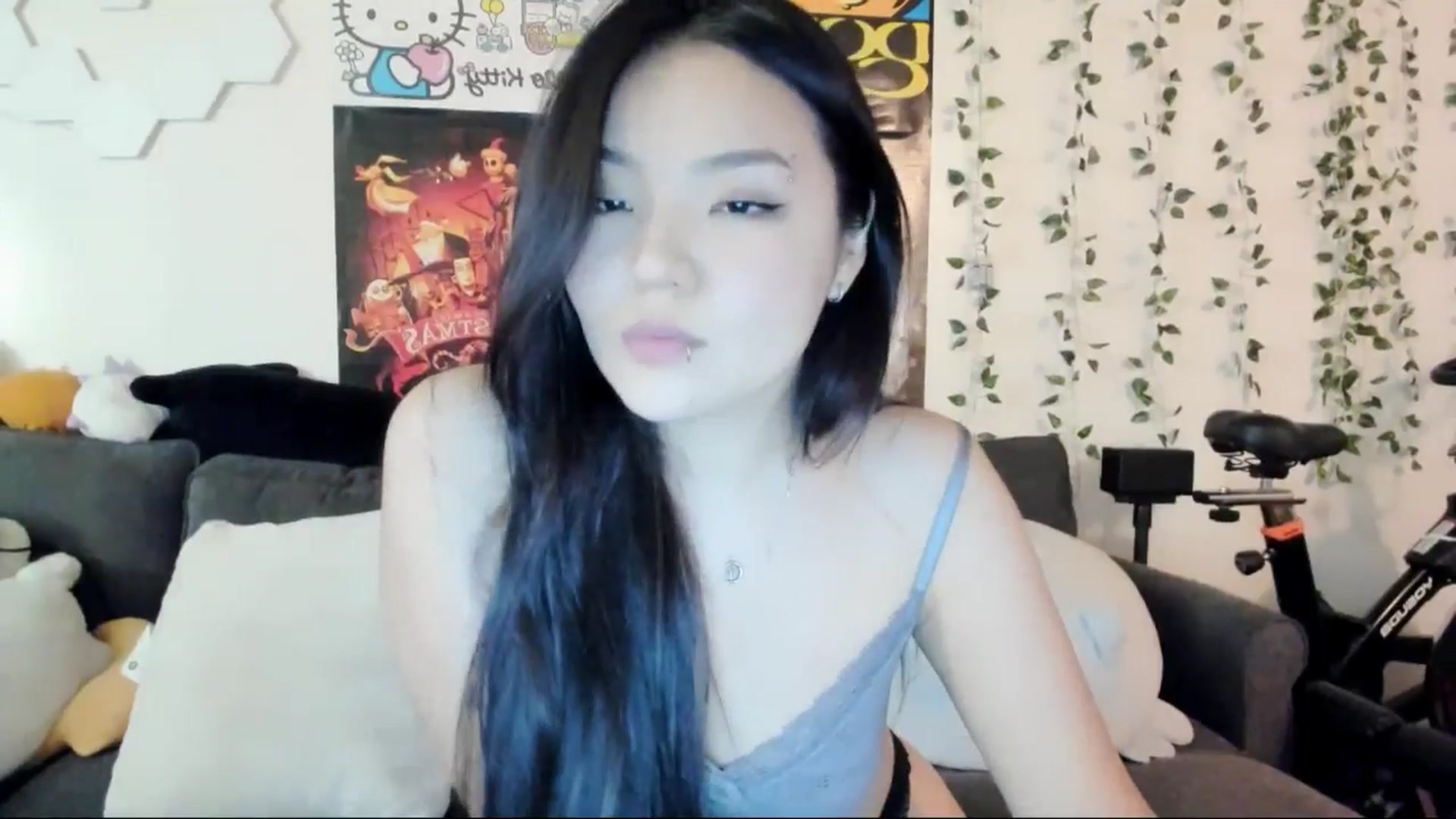 Gallery image thumbnail from Melody__K's myfreecams stream on, 01/28/2025, 08:47 image 9 of 20