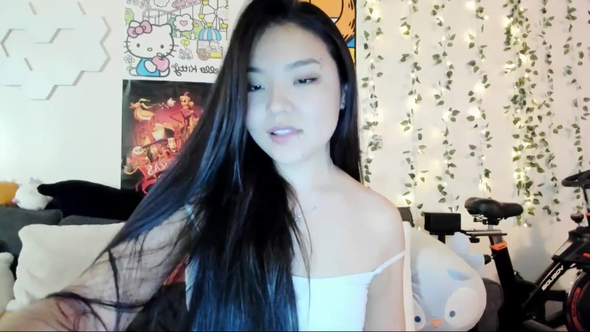 Gallery image thumbnail from Melody__K's myfreecams stream on, 02/08/2025, 08:34 image 4 of 20