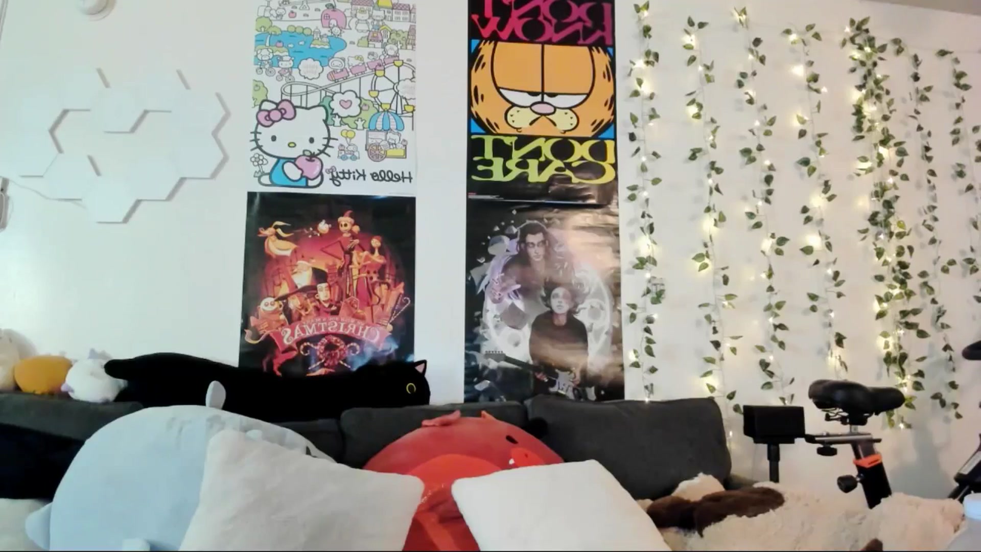 Gallery image thumbnail from Melody__K's myfreecams stream on, 02/13/2025, 08:20 image 17 of 20