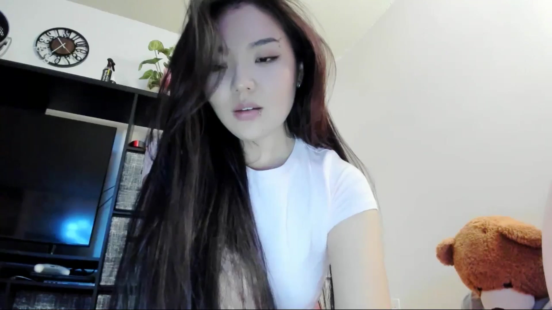 Gallery image thumbnail from Melody__K's myfreecams stream on, 02/14/2025, 09:29 image 18 of 20