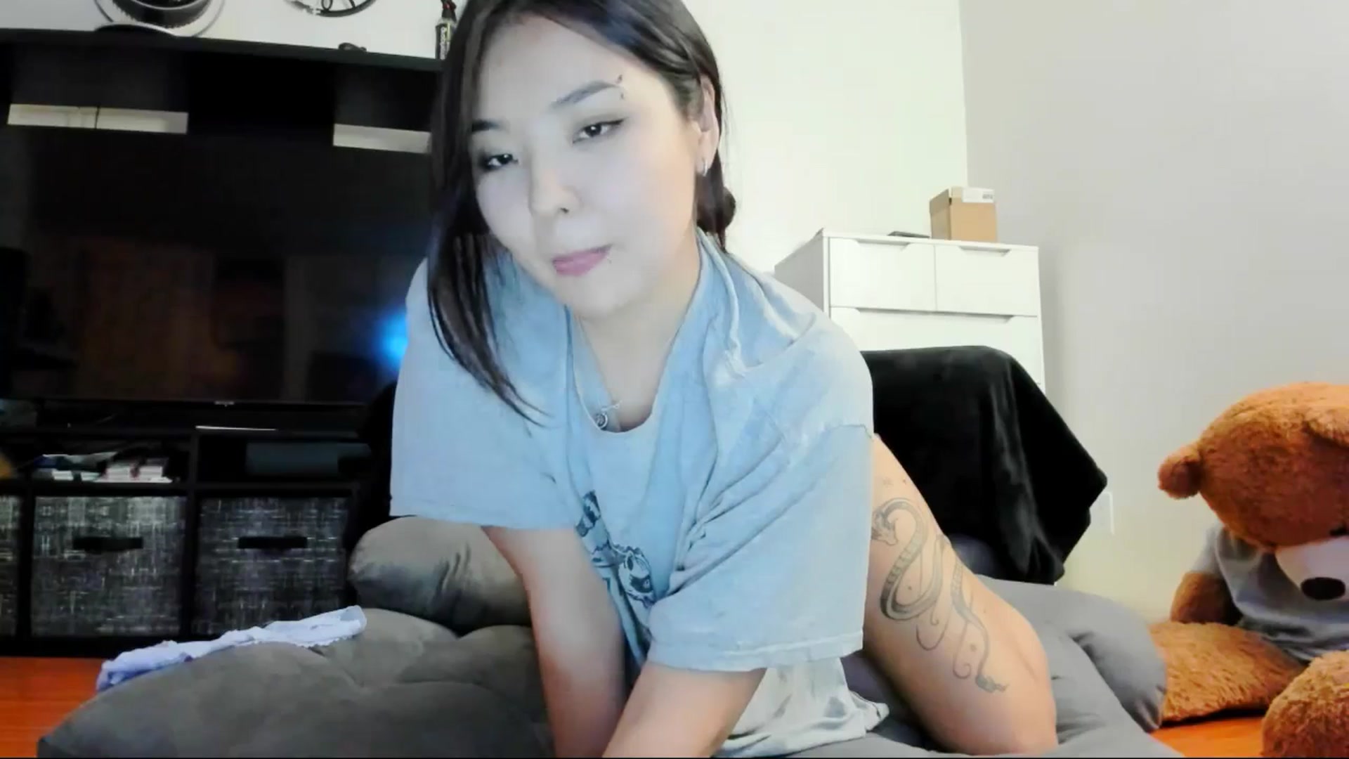 Gallery image thumbnail from Melody__K's myfreecams stream on, 03/06/2025, 10:49 image 4 of 20