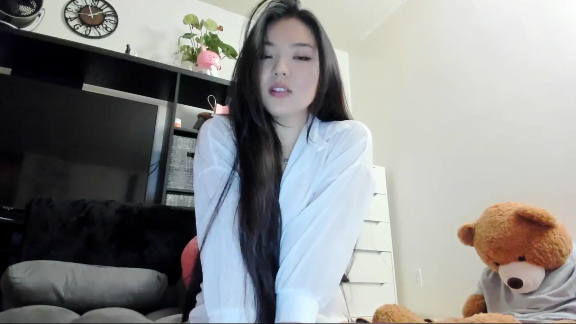 Gallery image thumbnail from Melody__K's myfreecams stream on, 03/25/2025, 08:58 image 2 of 20