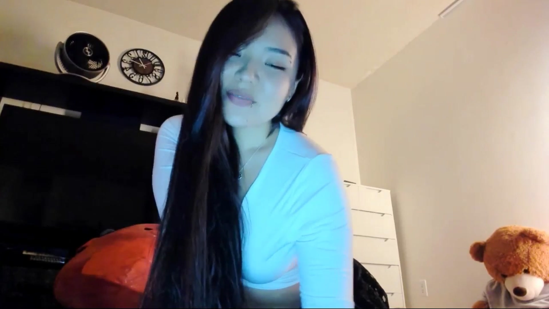 Gallery image thumbnail from Melody__K's myfreecams stream on, 03/30/2025, 08:42 image 11 of 20