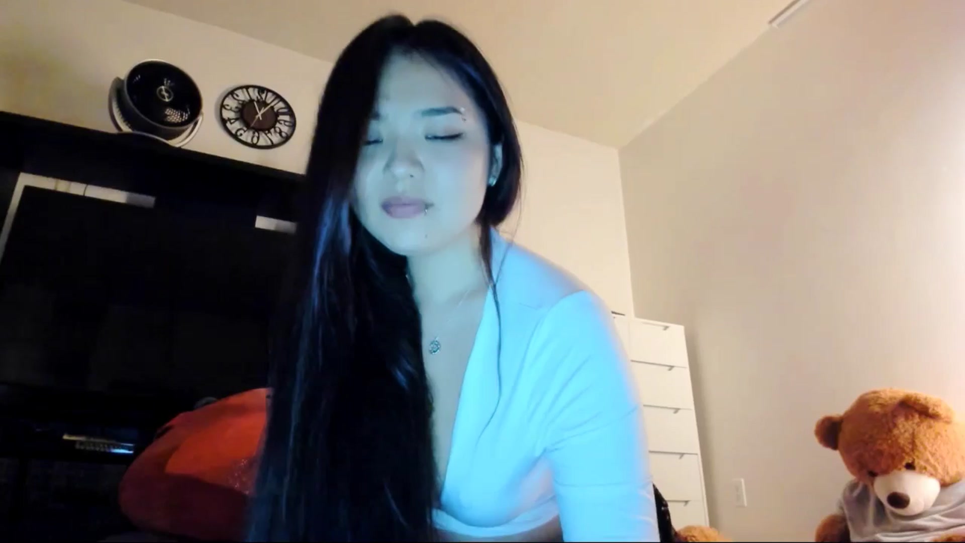 Gallery image thumbnail from Melody__K's myfreecams stream on, 03/30/2025, 08:42 image 4 of 20