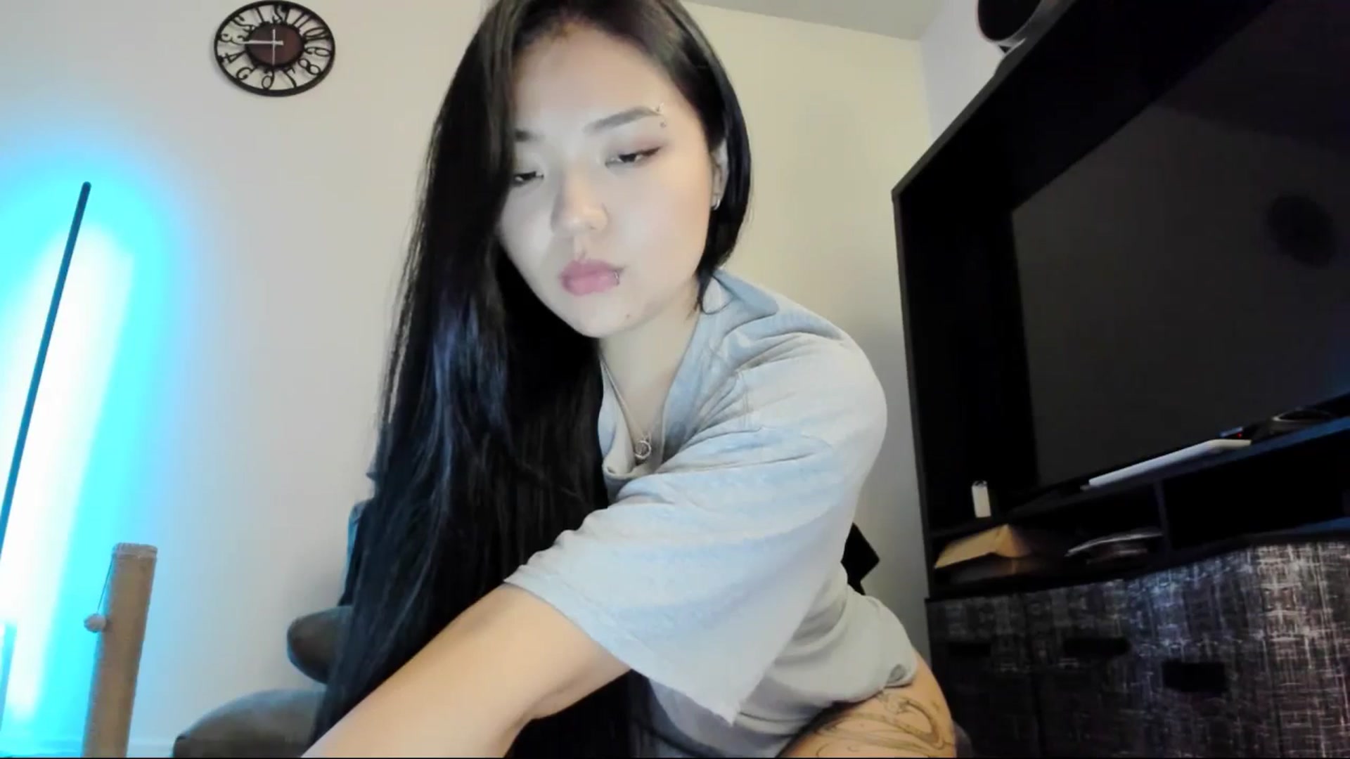 Gallery image thumbnail from Melody__K's myfreecams stream on, 04/10/2025, 10:27 image 15 of 20