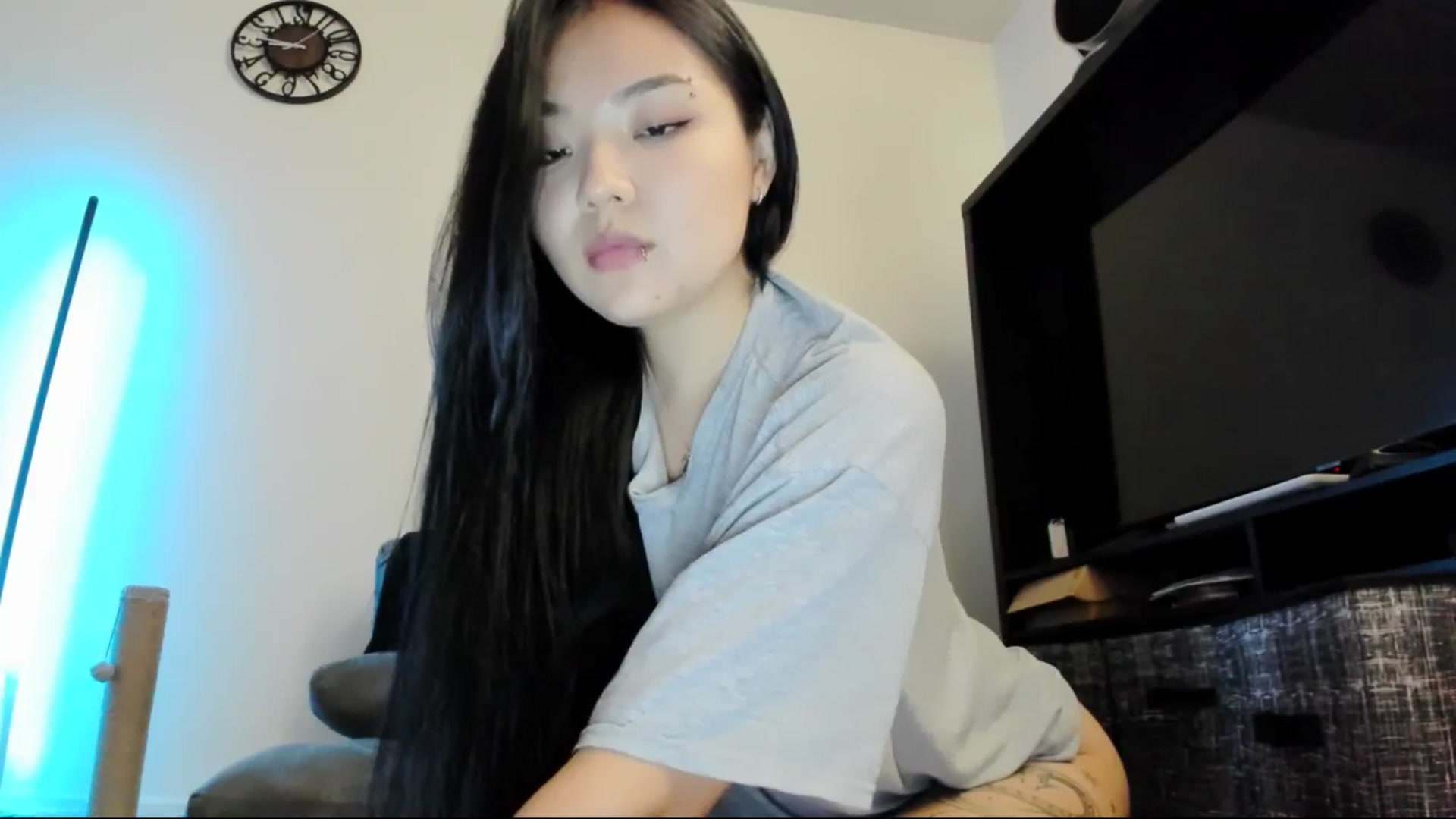 Gallery image thumbnail from Melody__K's myfreecams stream on, 04/10/2025, 10:27 image 13 of 20