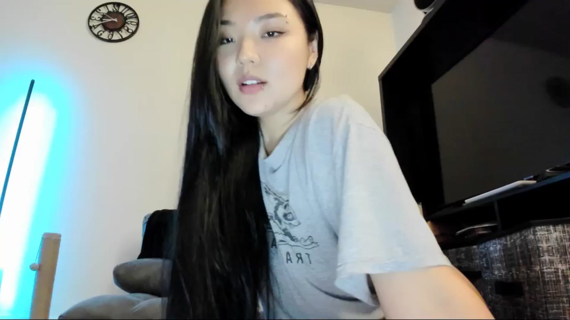 Gallery image thumbnail from Melody__K's myfreecams stream on, 04/10/2025, 10:27 image 17 of 20