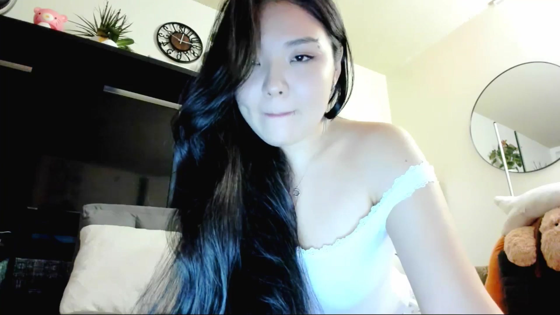 Gallery image thumbnail from Melody__K's myfreecams stream on, 07/01/2025, 07:02 image 9 of 20
