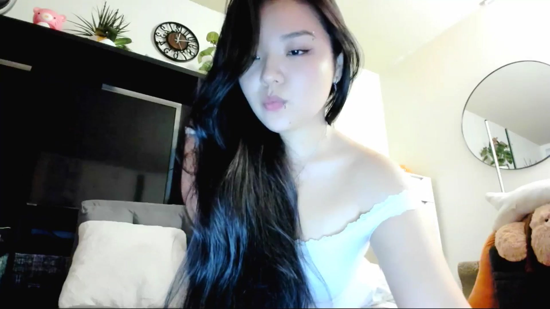Gallery image thumbnail from Melody__K's myfreecams stream on, 07/01/2025, 07:02 image 11 of 20