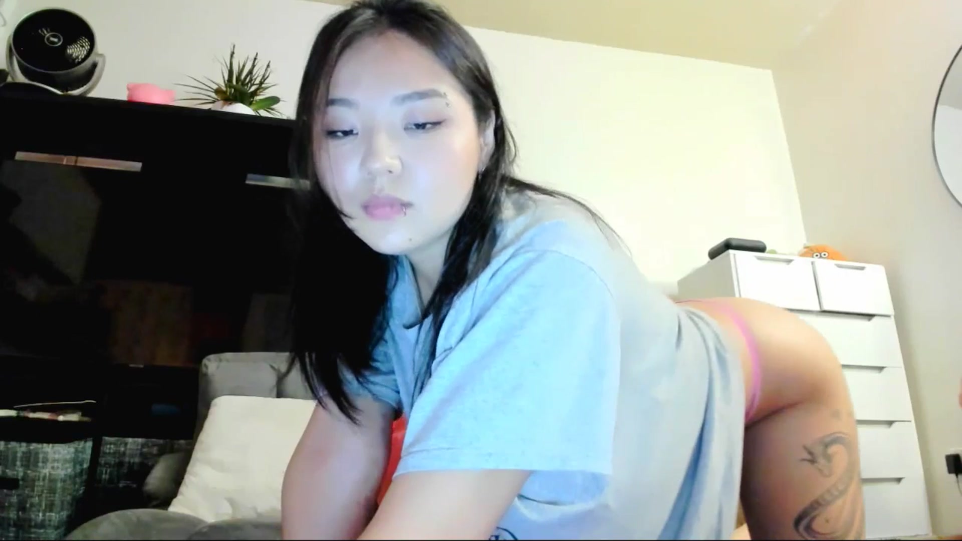 Gallery image thumbnail from Melody__K's myfreecams stream on, 07/16/2025, 06:31 image 16 of 20