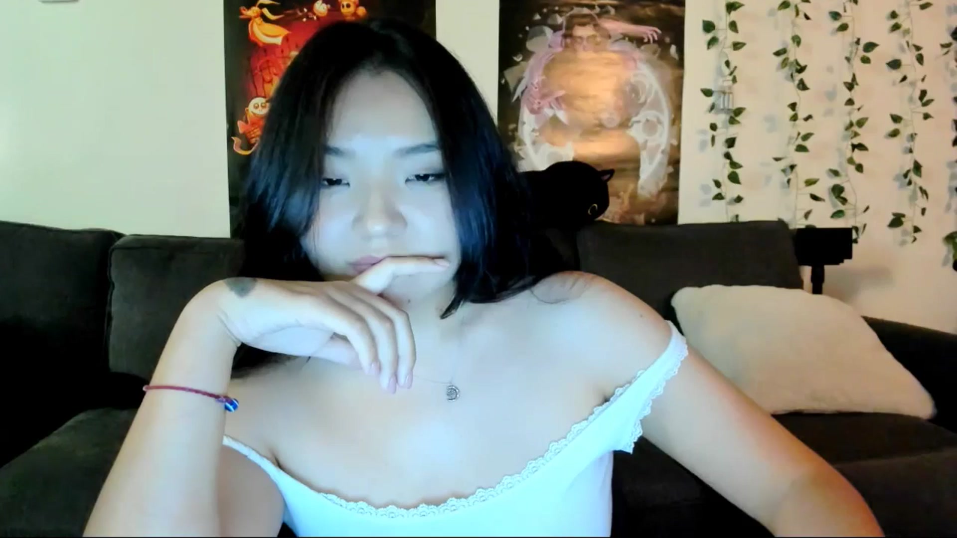Gallery image thumbnail from Melody__K's myfreecams stream on, 07/20/2025, 08:31 image 16 of 20