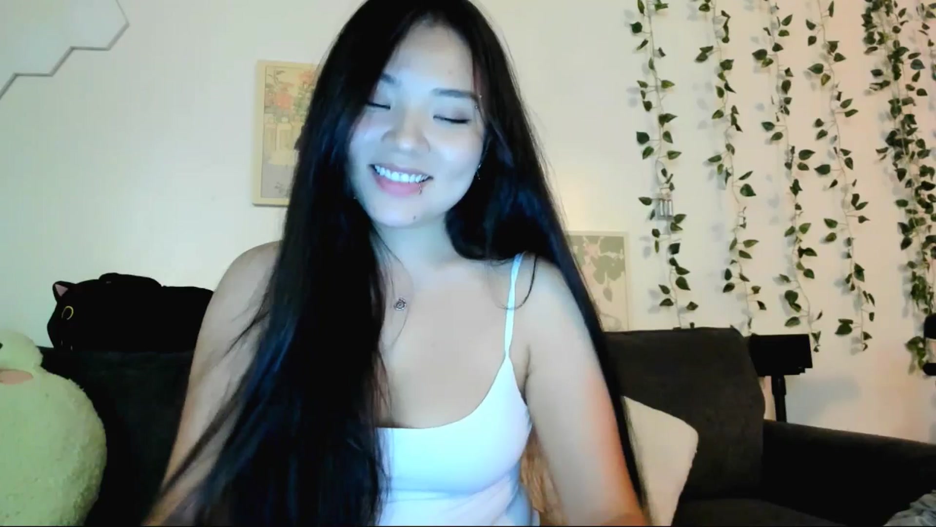 Gallery image thumbnail from Melody__K's myfreecams stream on, 07/31/2025, 10:07 image 4 of 20