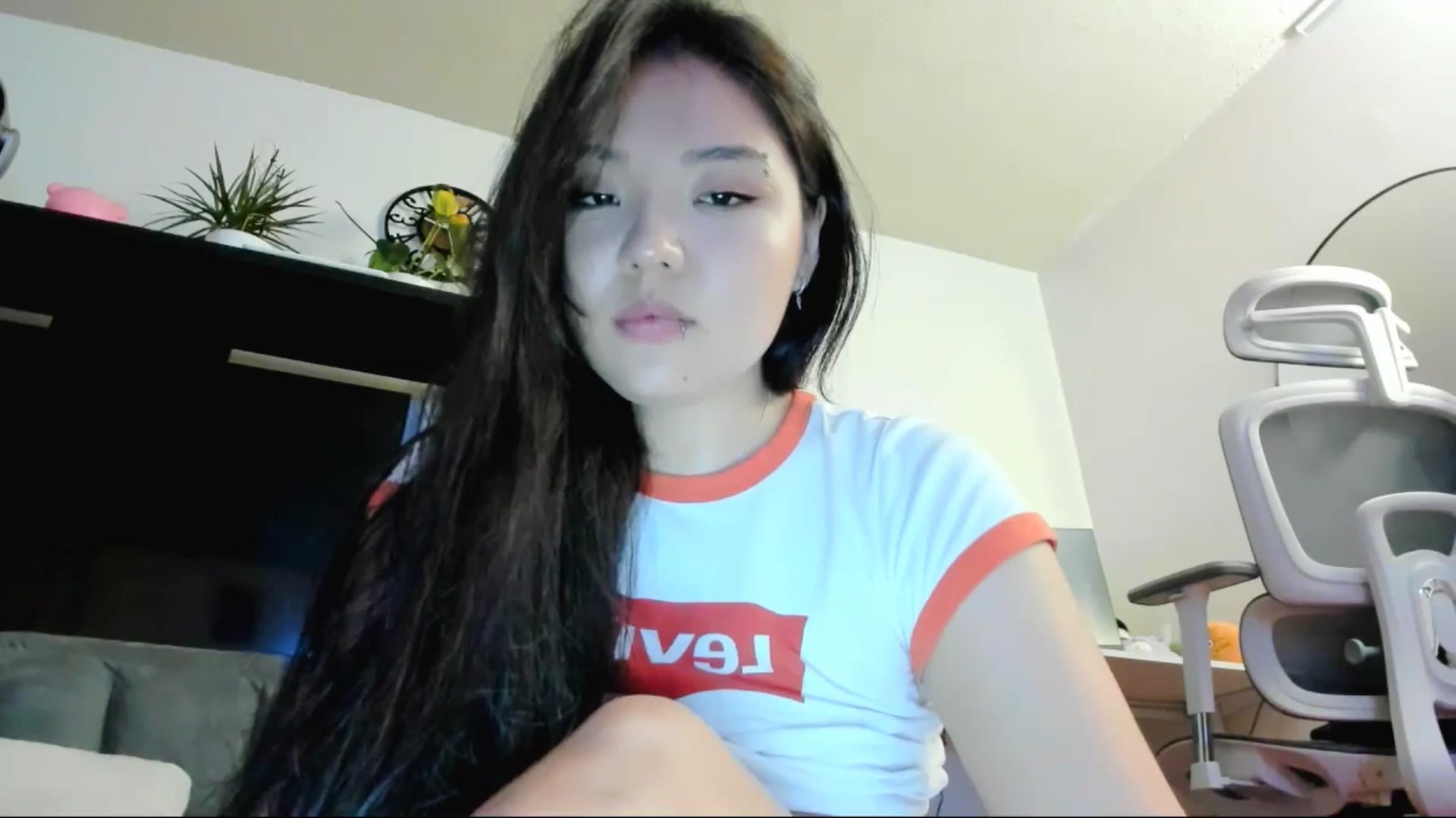 Gallery image thumbnail from Melody__K's myfreecams stream on, 08/06/2025, 09:54 image 14 of 20