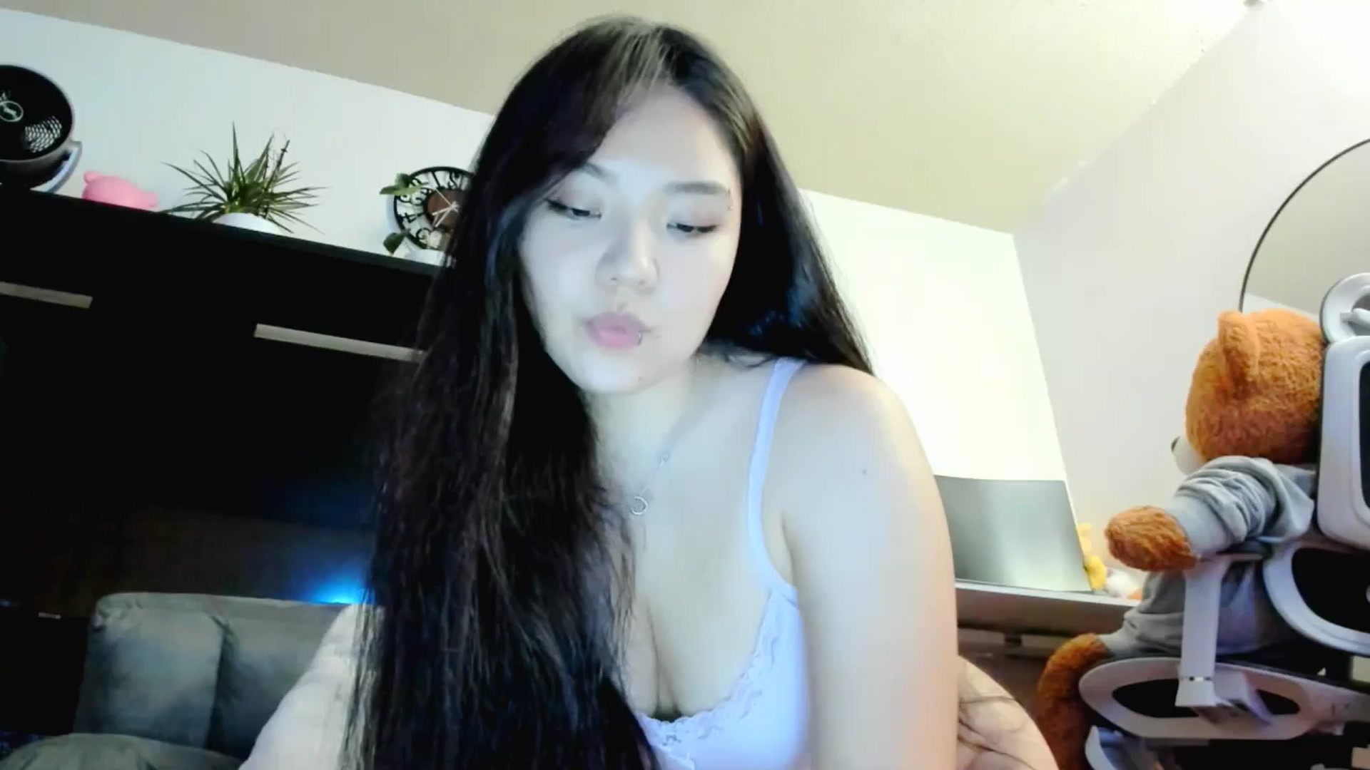 Gallery image thumbnail from Melody__K's myfreecams stream on, 08/30/2025, 11:33 image 14 of 20