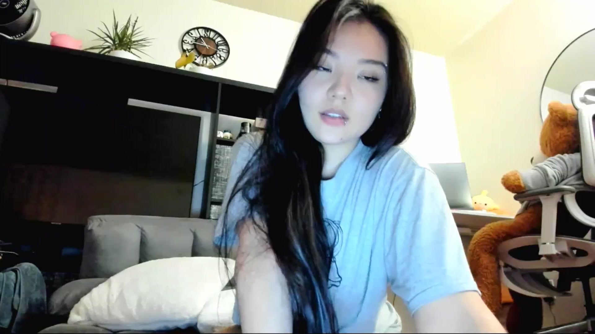 Gallery image thumbnail from Melody__K's myfreecams stream on, 09/10/2025, 08:43 image 3 of 20