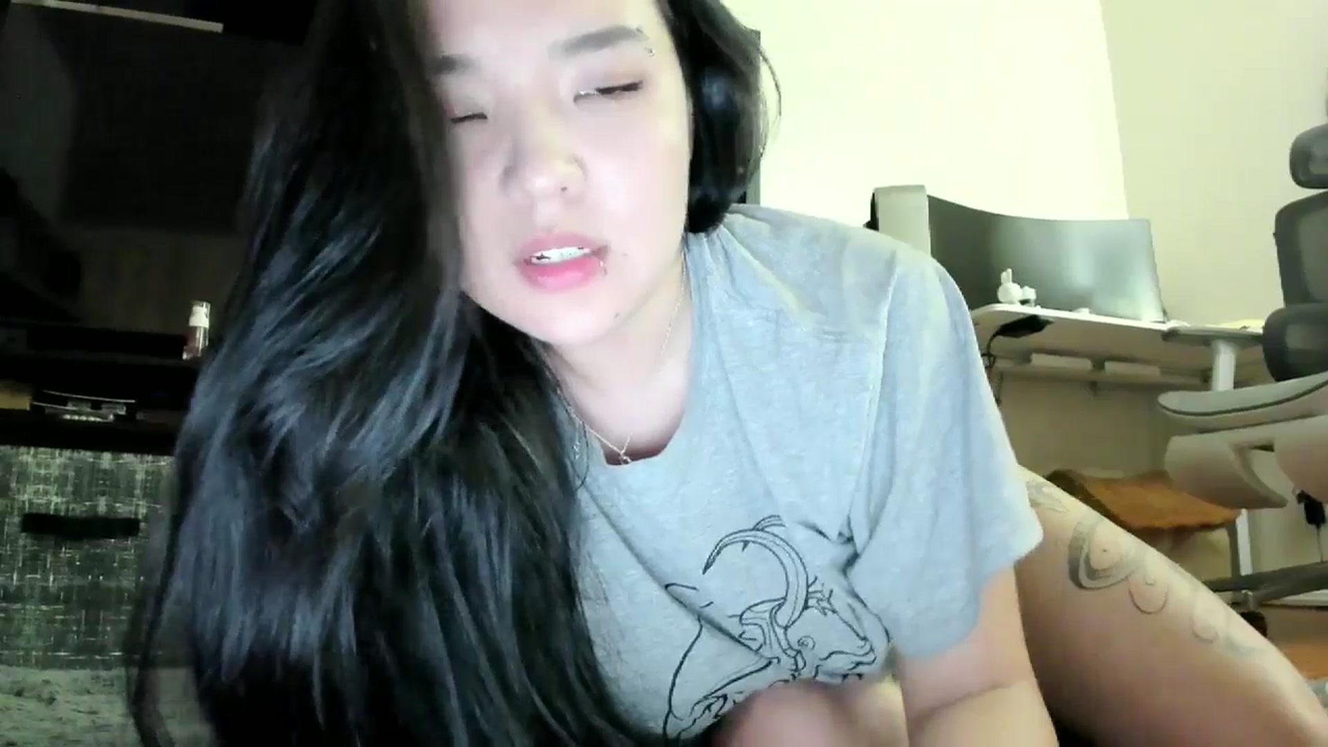 Gallery image thumbnail from Melody__K's myfreecams stream on, 10/10/2025, 09:15 image 17 of 20