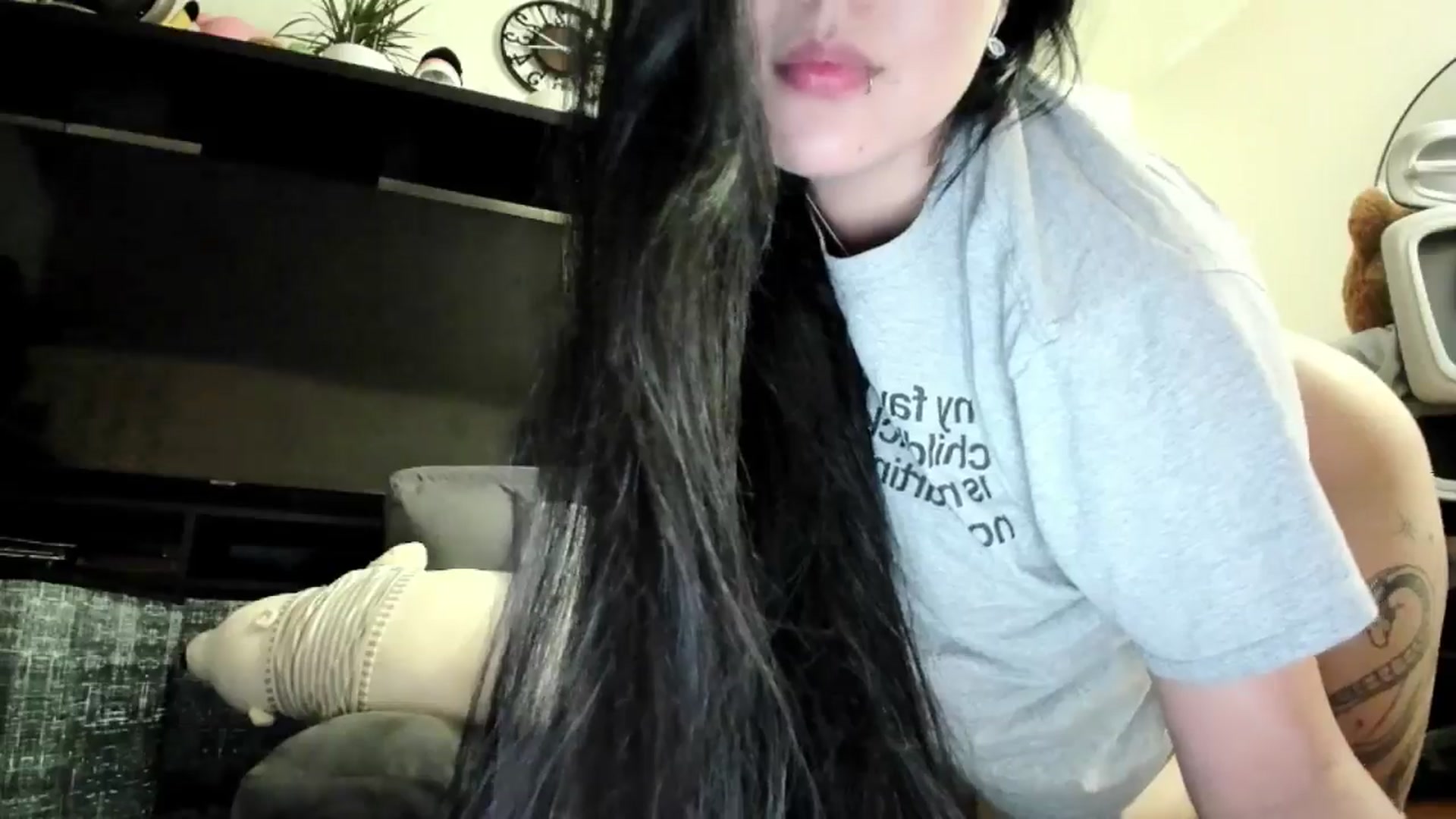 Gallery image thumbnail from Melody__K's myfreecams stream on, 10/23/2025, 09:27 image 10 of 20