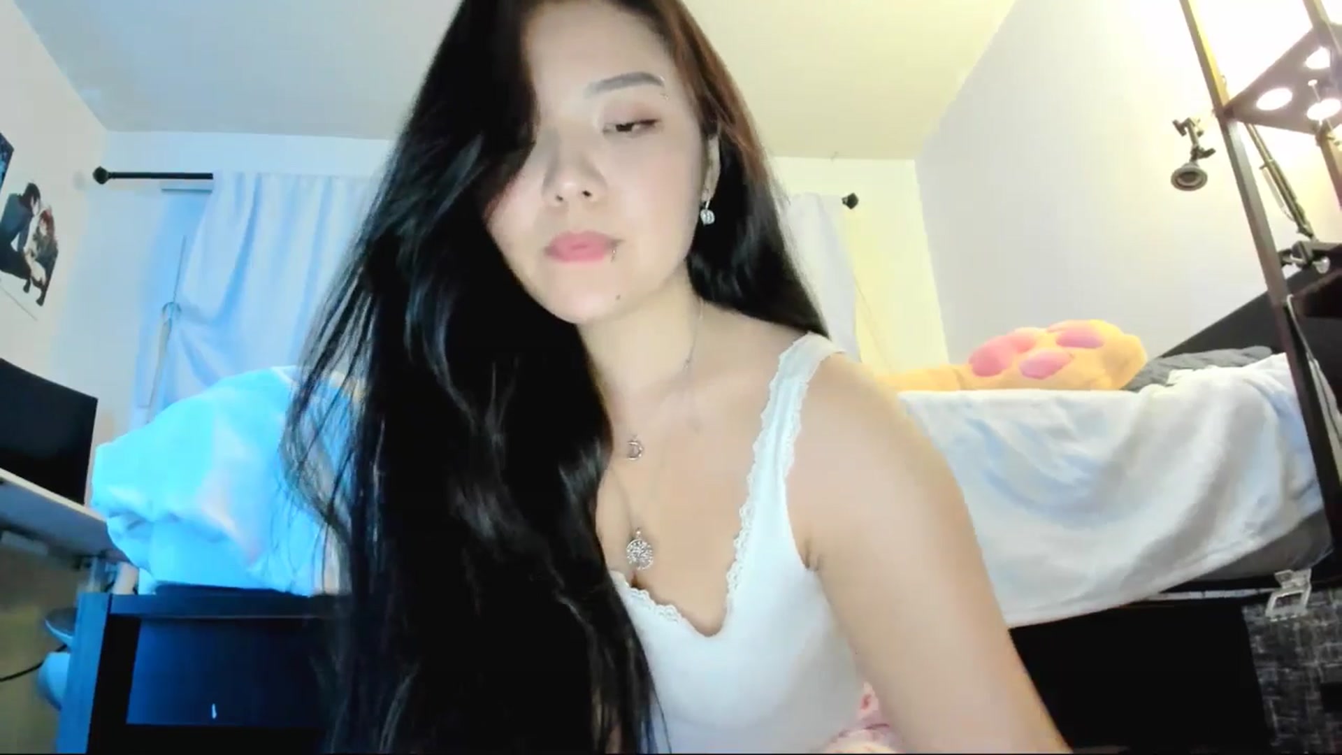Gallery image thumbnail from Melody__K's myfreecams stream on, 11/11/2025, 09:24 image 9 of 20