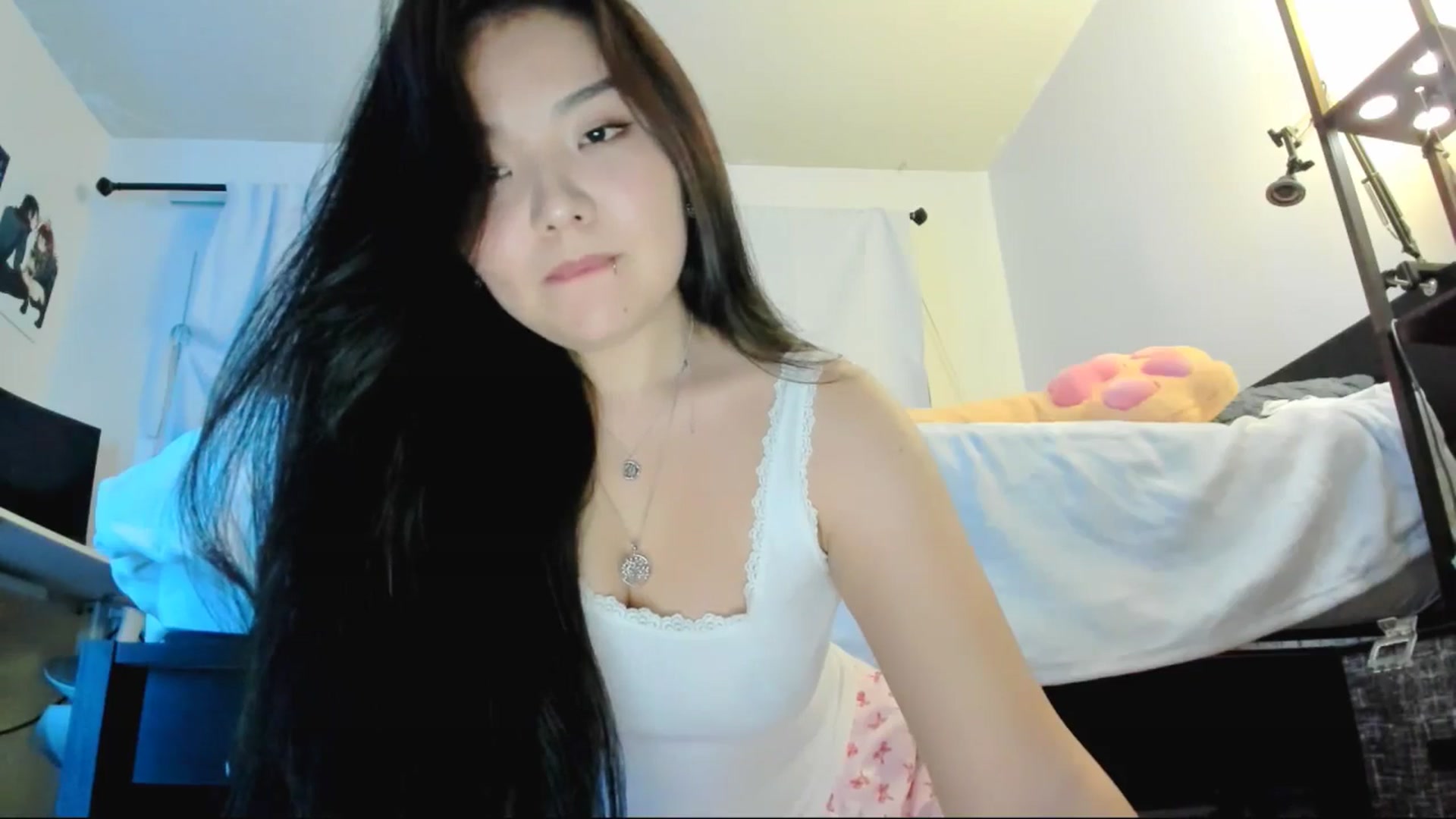 Gallery image thumbnail from Melody__K's myfreecams stream on, 11/11/2025, 09:24 image 4 of 20