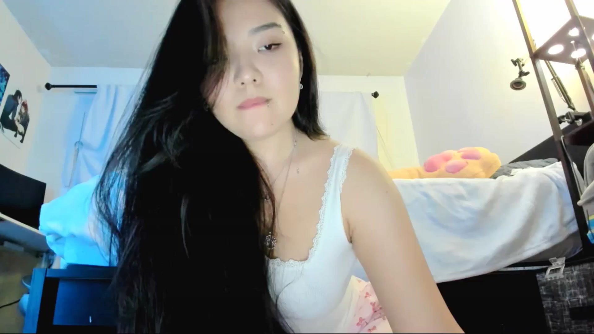 Gallery image thumbnail from Melody__K's myfreecams stream on, 11/11/2025, 09:24 image 1 of 20