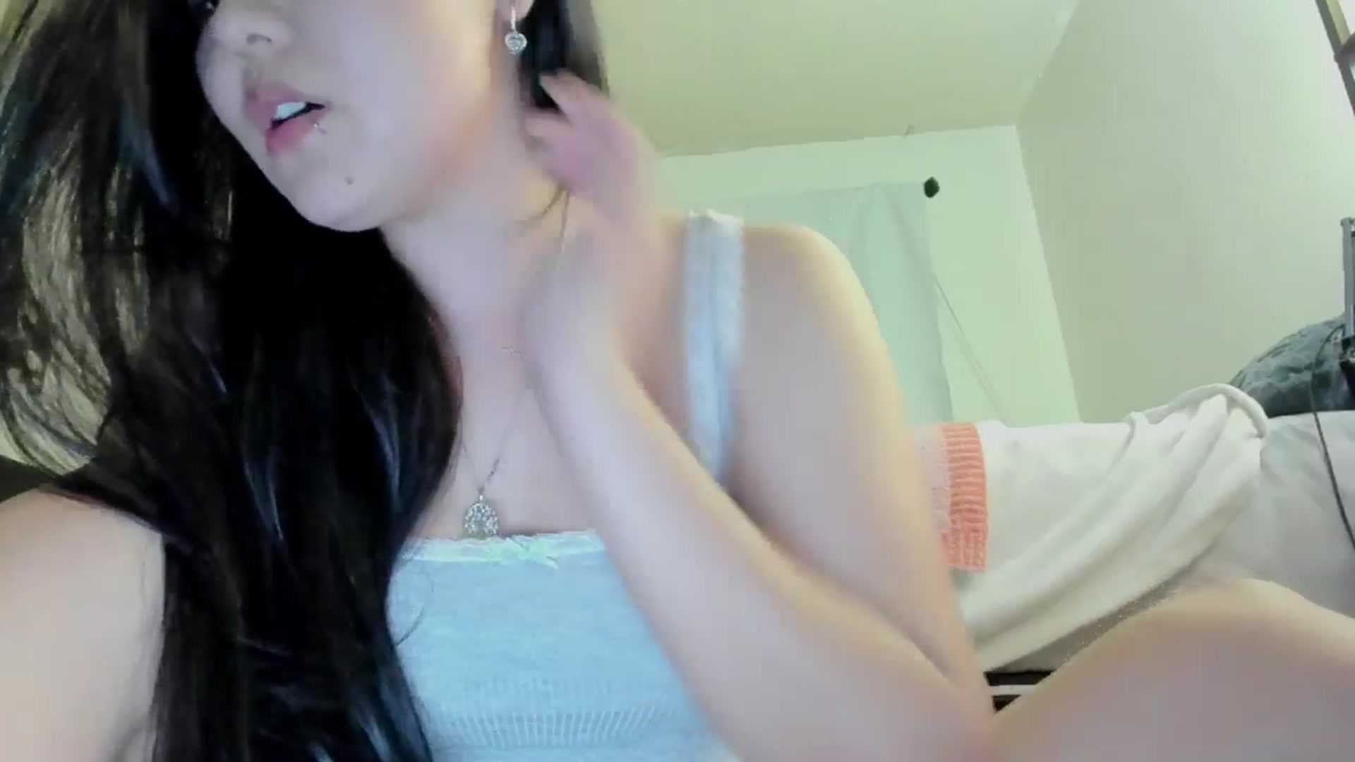 Gallery image thumbnail from Melody__K's myfreecams stream on, 01/06/2026, 11:09 image 6 of 20