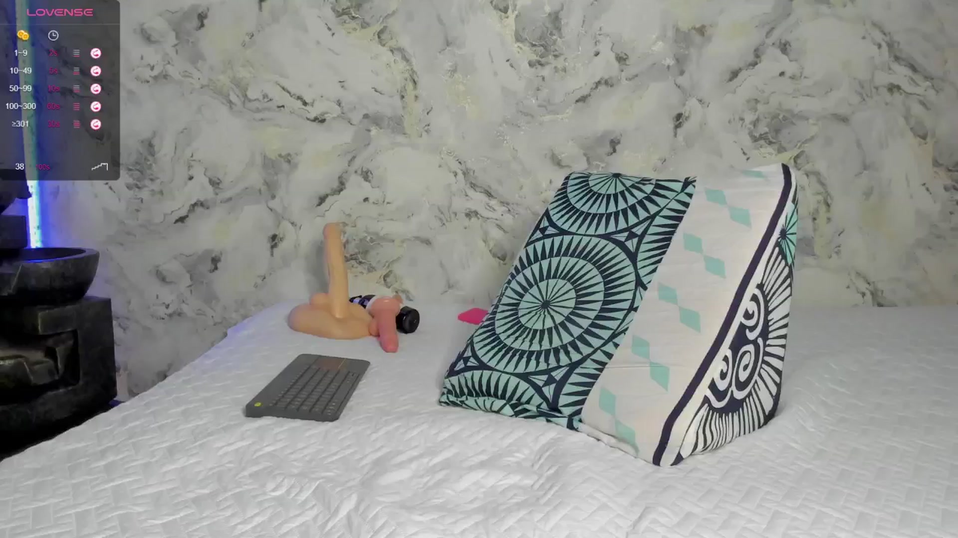 Gallery image thumbnail from Melodymiller's myfreecams stream on, 05/17/2024, 08:36 image 1 of 20