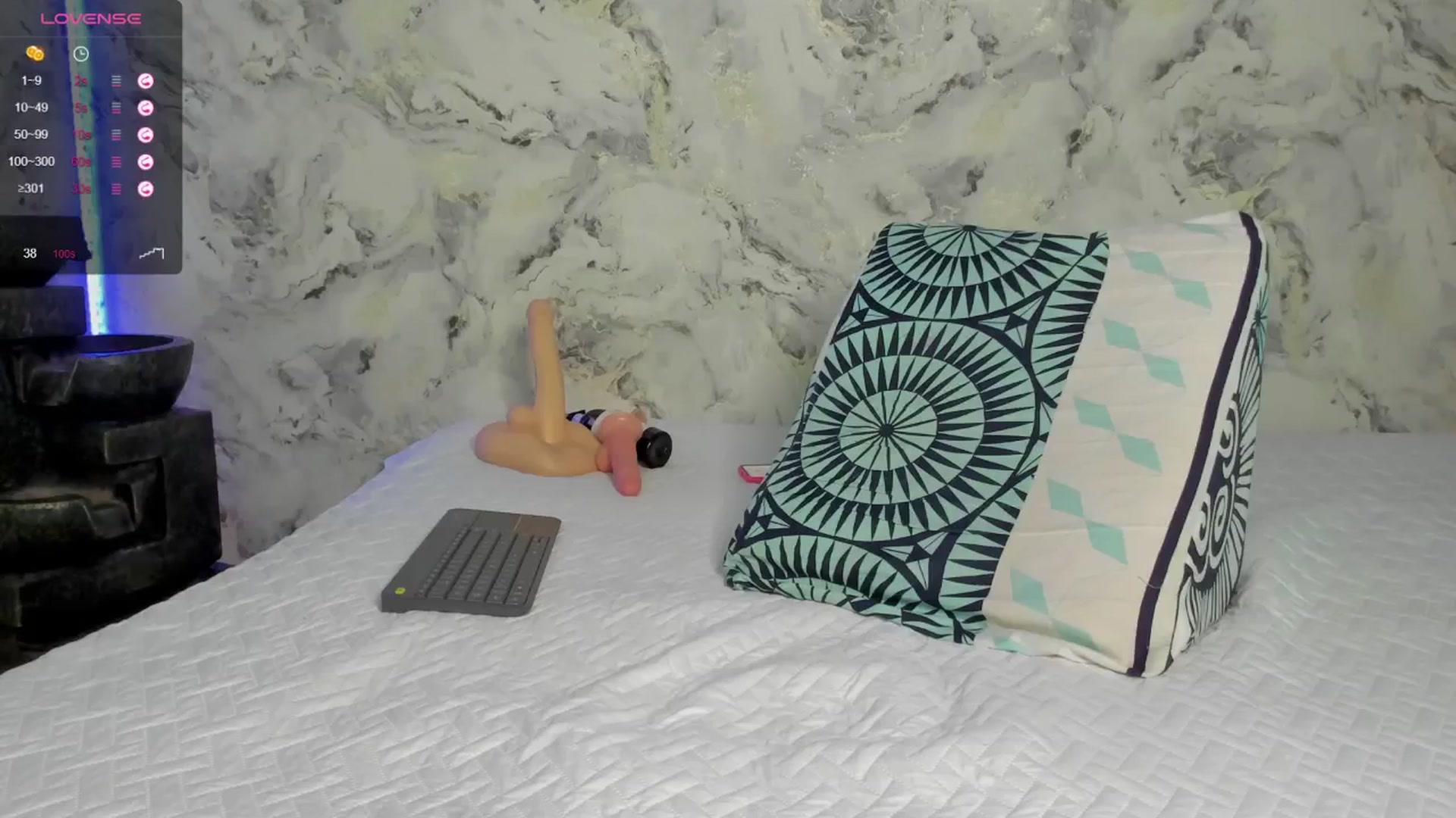 Gallery image thumbnail from Melodymiller's myfreecams stream on, 05/17/2024, 08:36 image 13 of 20