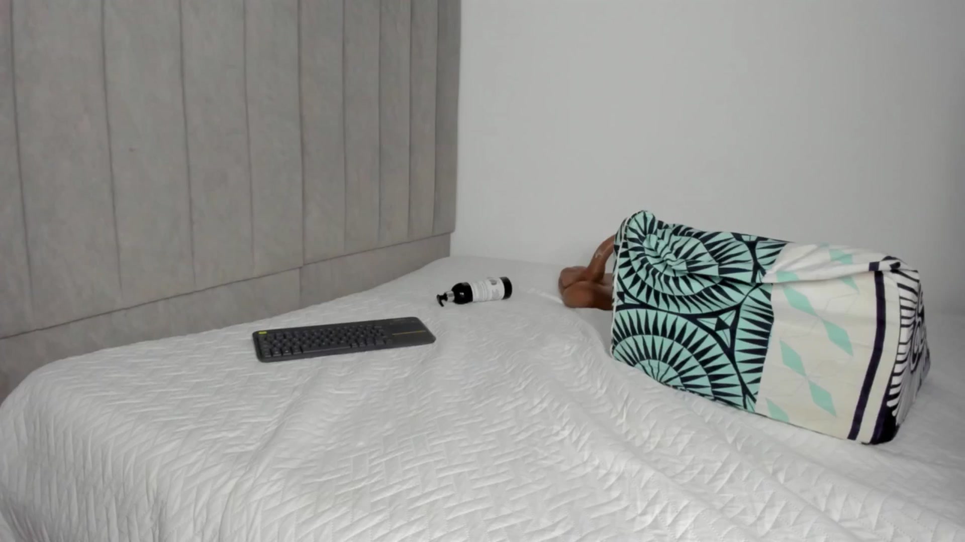 Gallery image thumbnail from Melodymiller's myfreecams stream on, 04/18/2025, 11:50 image 1 of 20