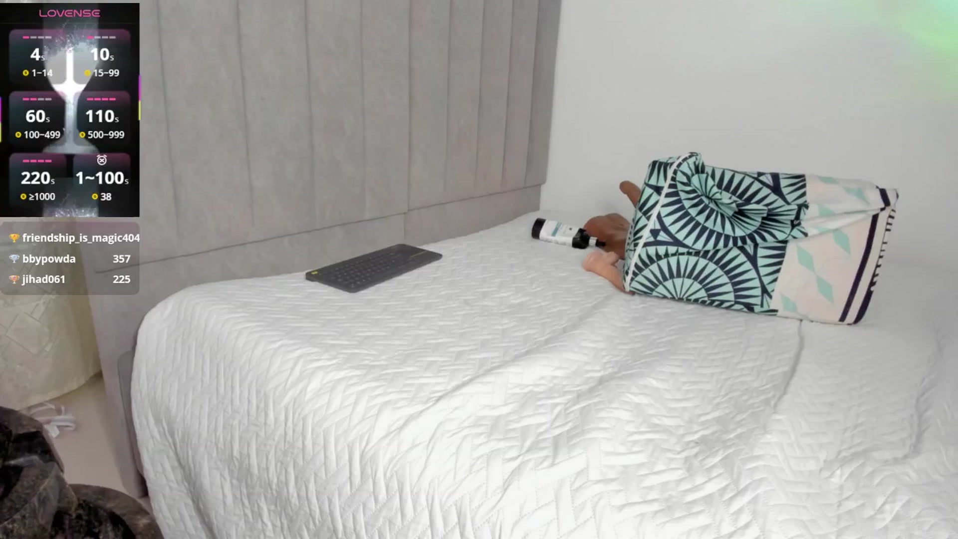 Gallery image thumbnail from Melodymiller's myfreecams stream on, 06/11/2025, 18:00 image 6 of 20