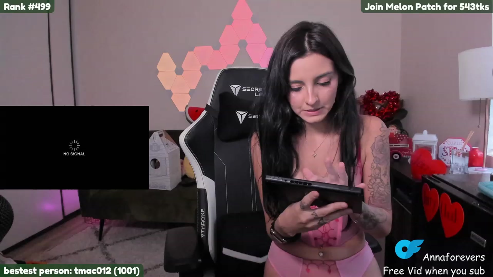 Gallery image thumbnail from Melon's myfreecams stream on, 02/05/2023, 01:17 image 2 of 20